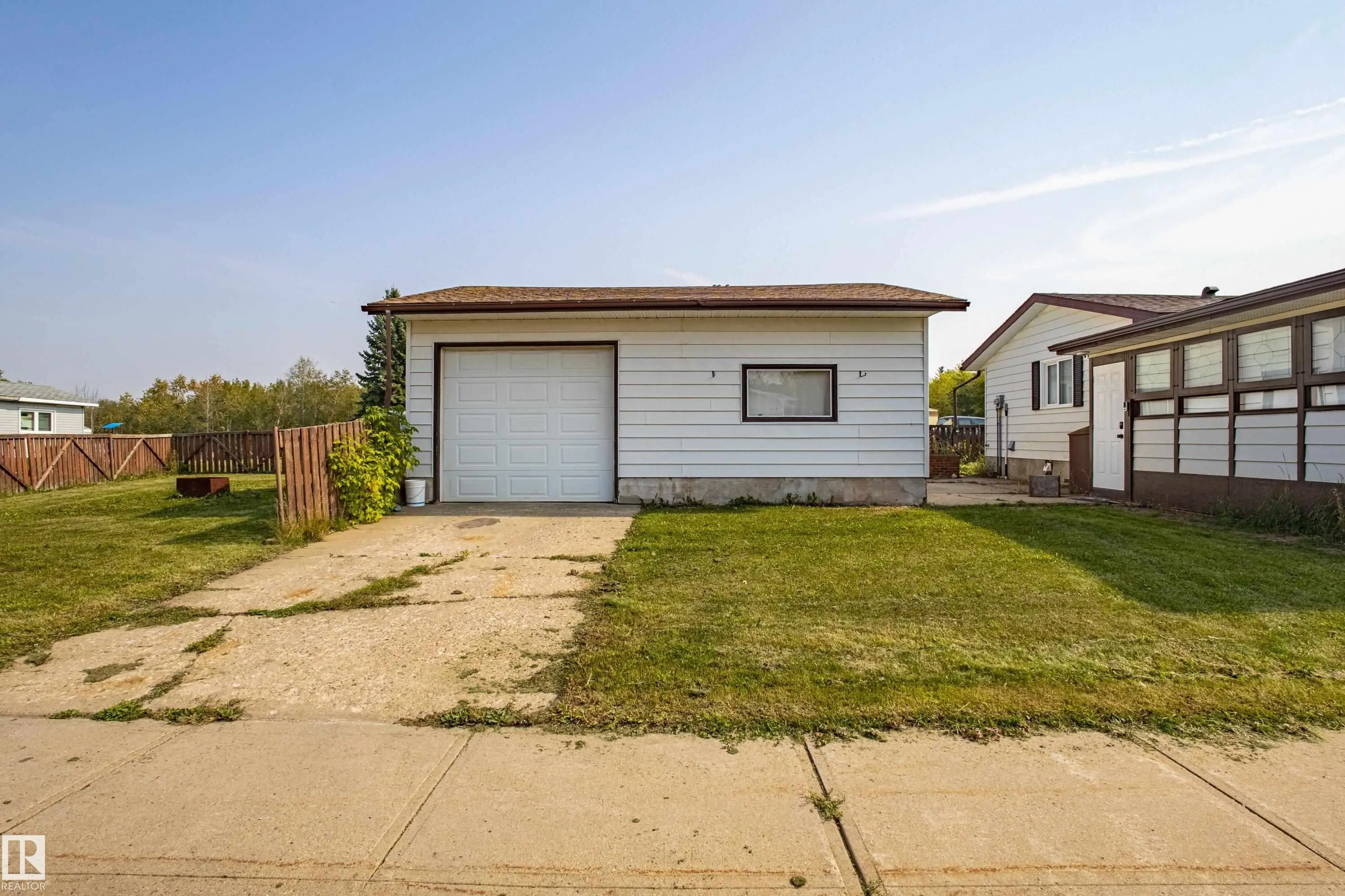 5453 EASTVIEW Crescent