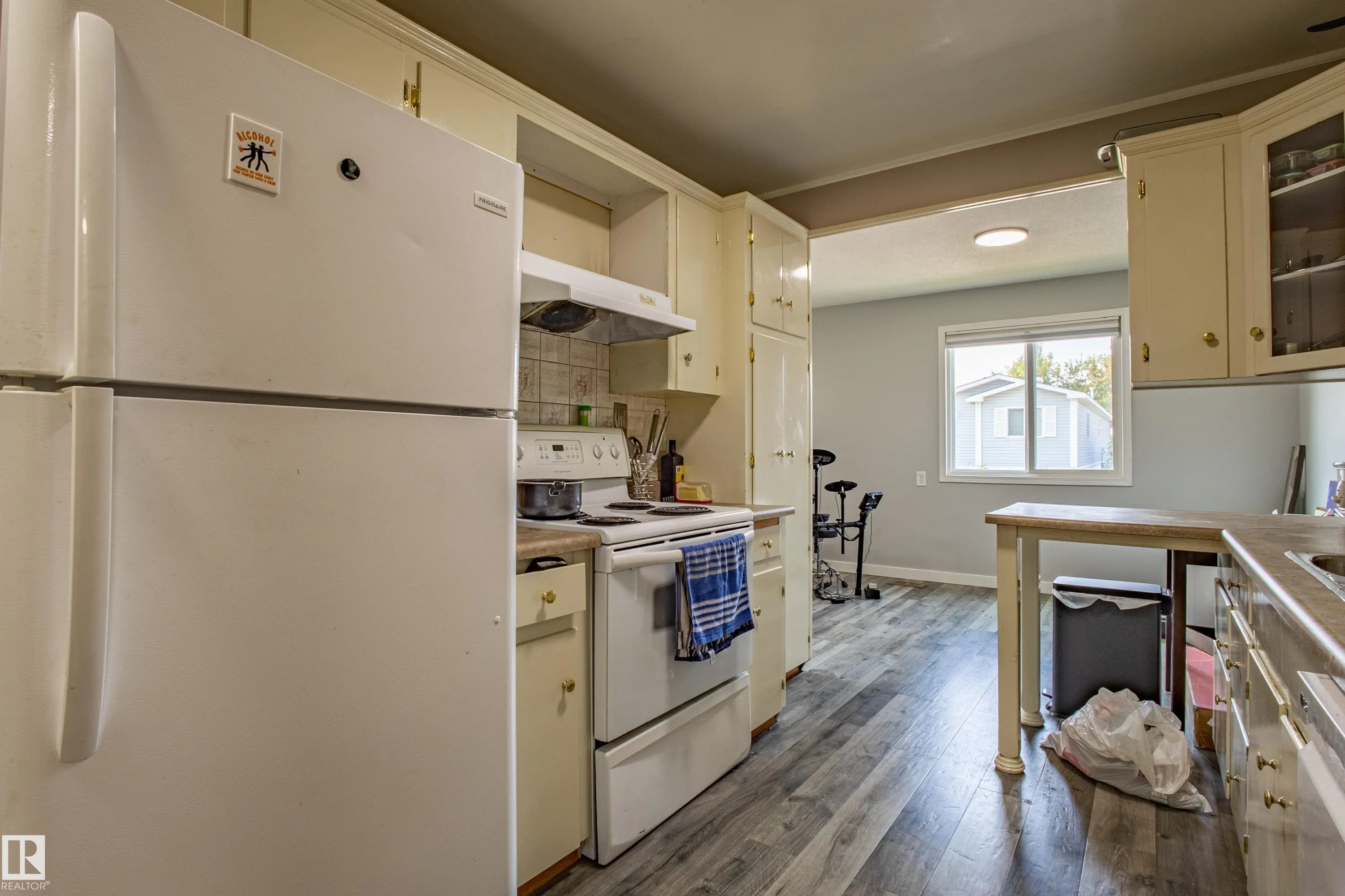 5453 EASTVIEW Crescent