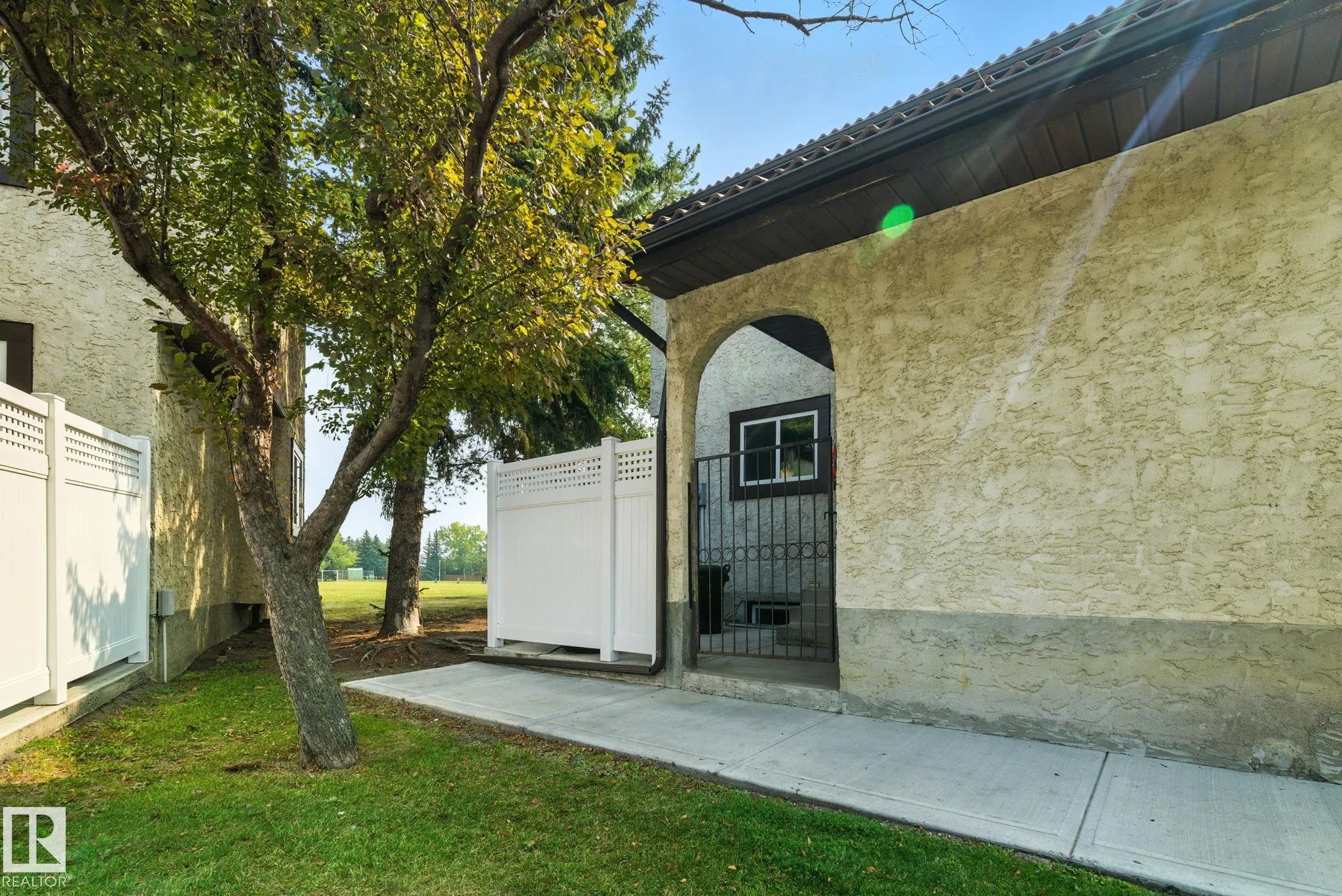 17409 95 Street