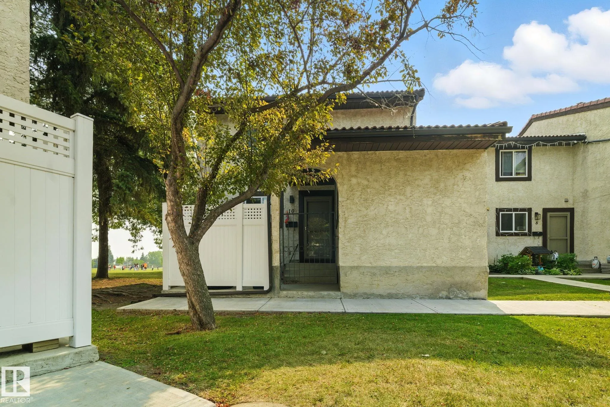 17409 95 Street