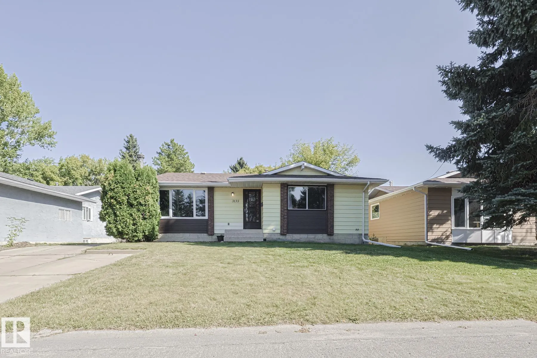 3135 74 Street