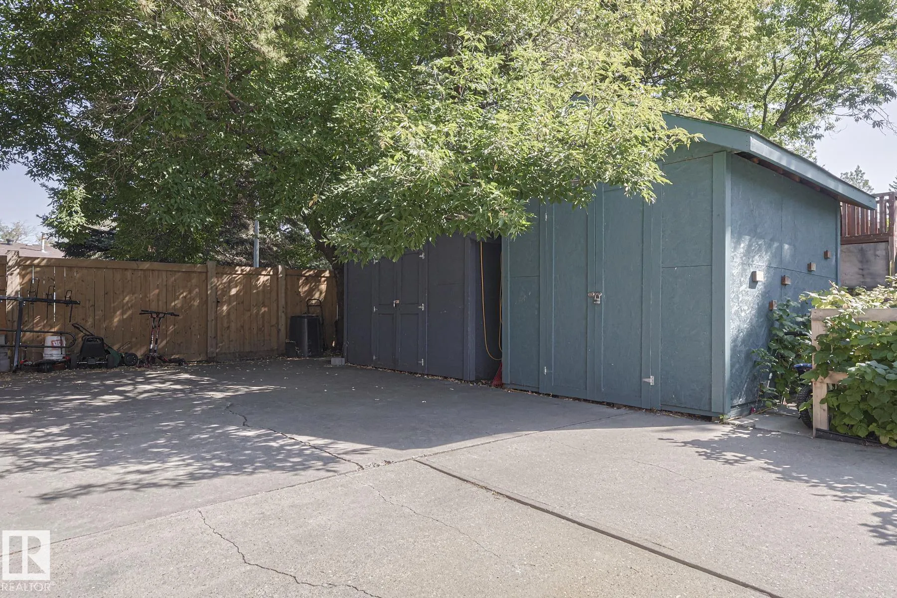 3135 74 Street
