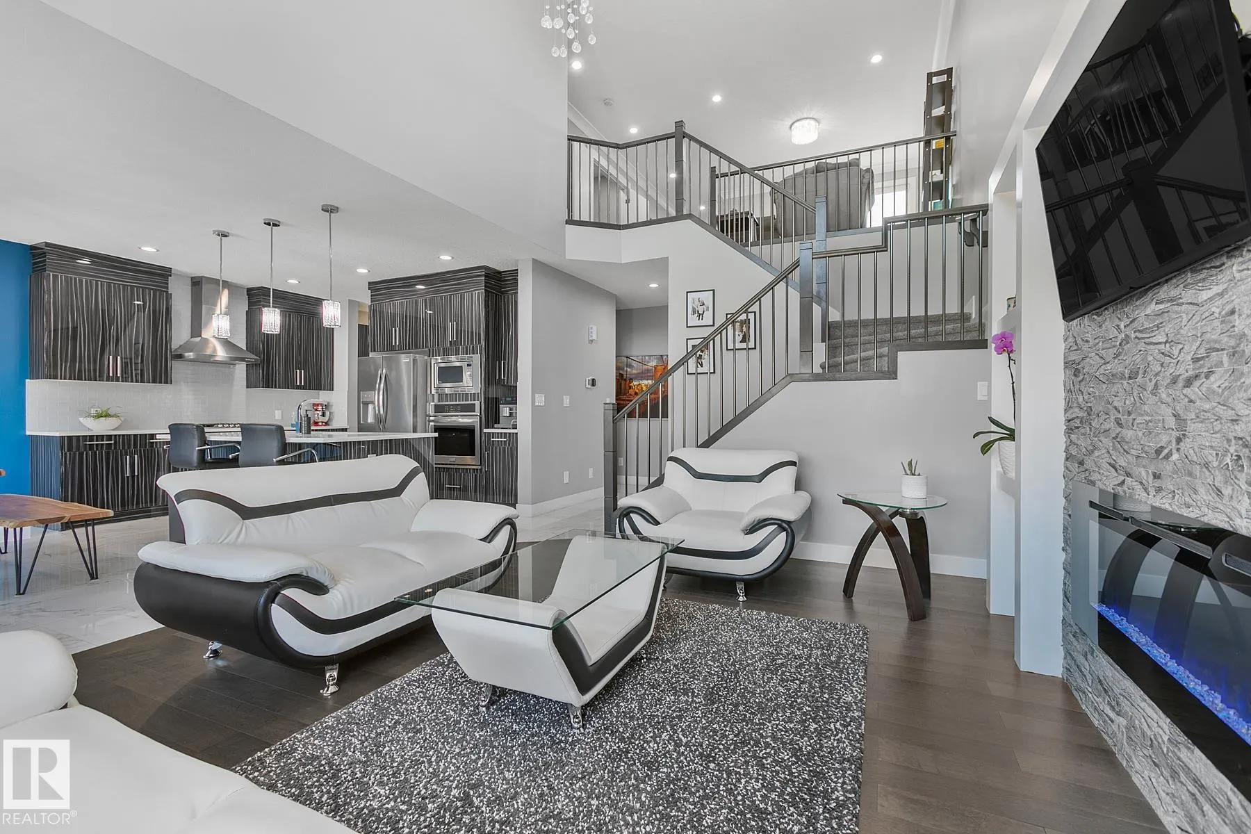 49 SUMMERSTONE Lane