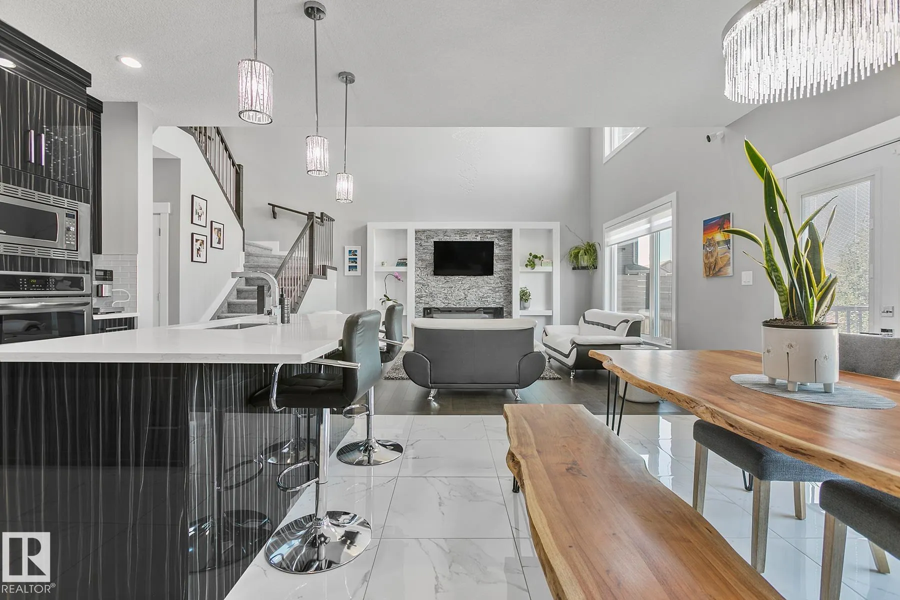 49 SUMMERSTONE Lane