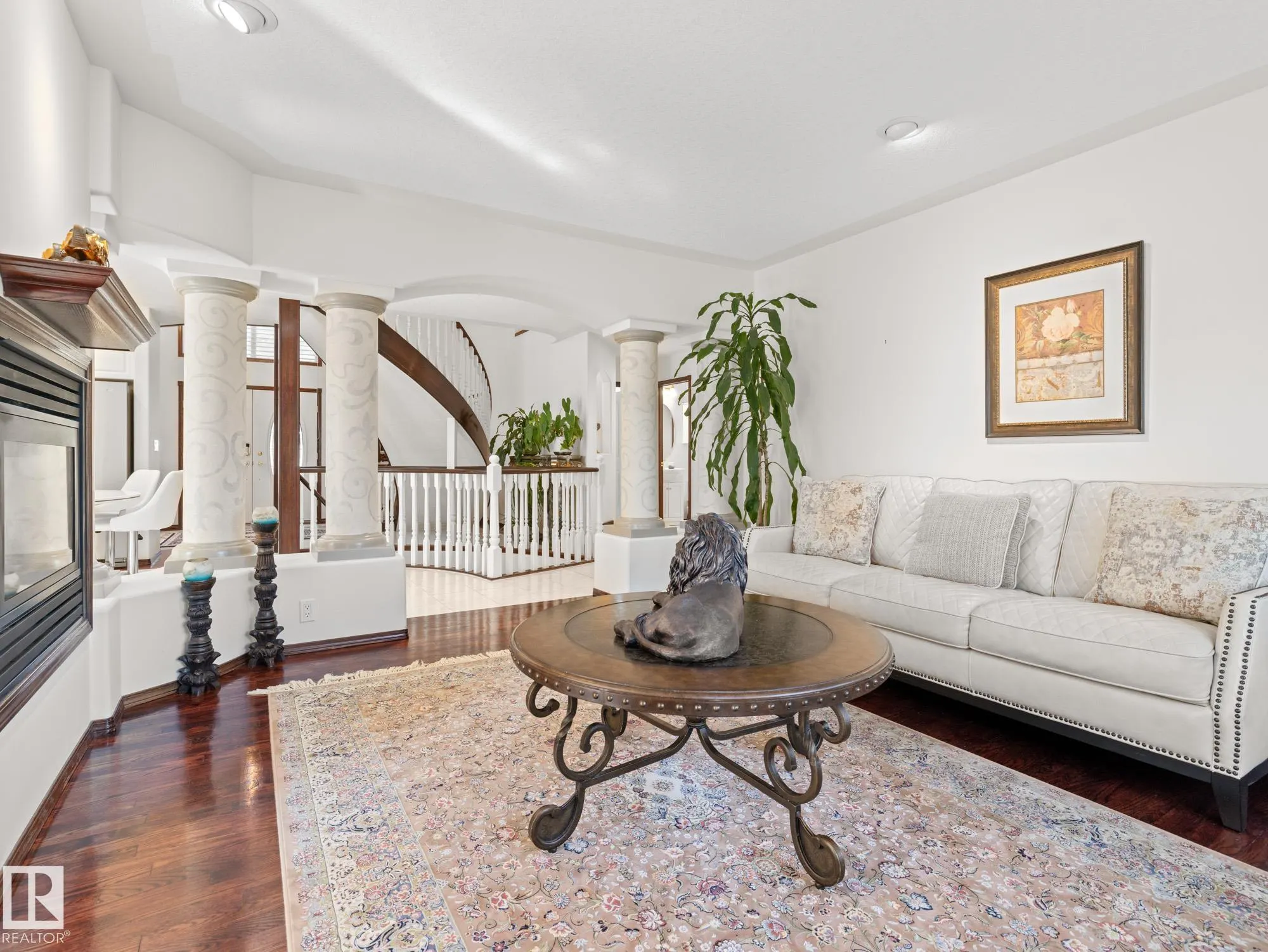 29 OAKDALE Place
