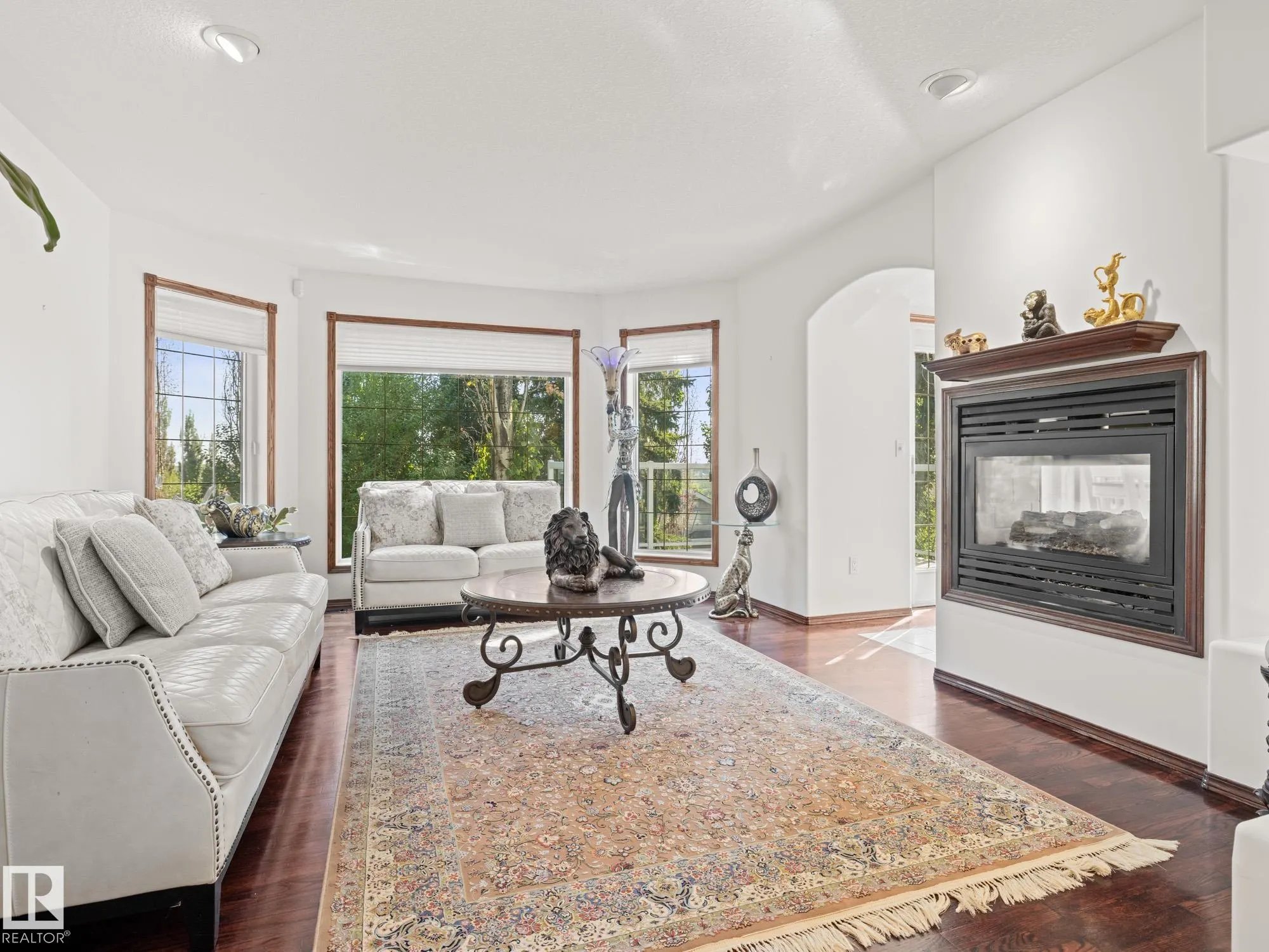 29 OAKDALE Place