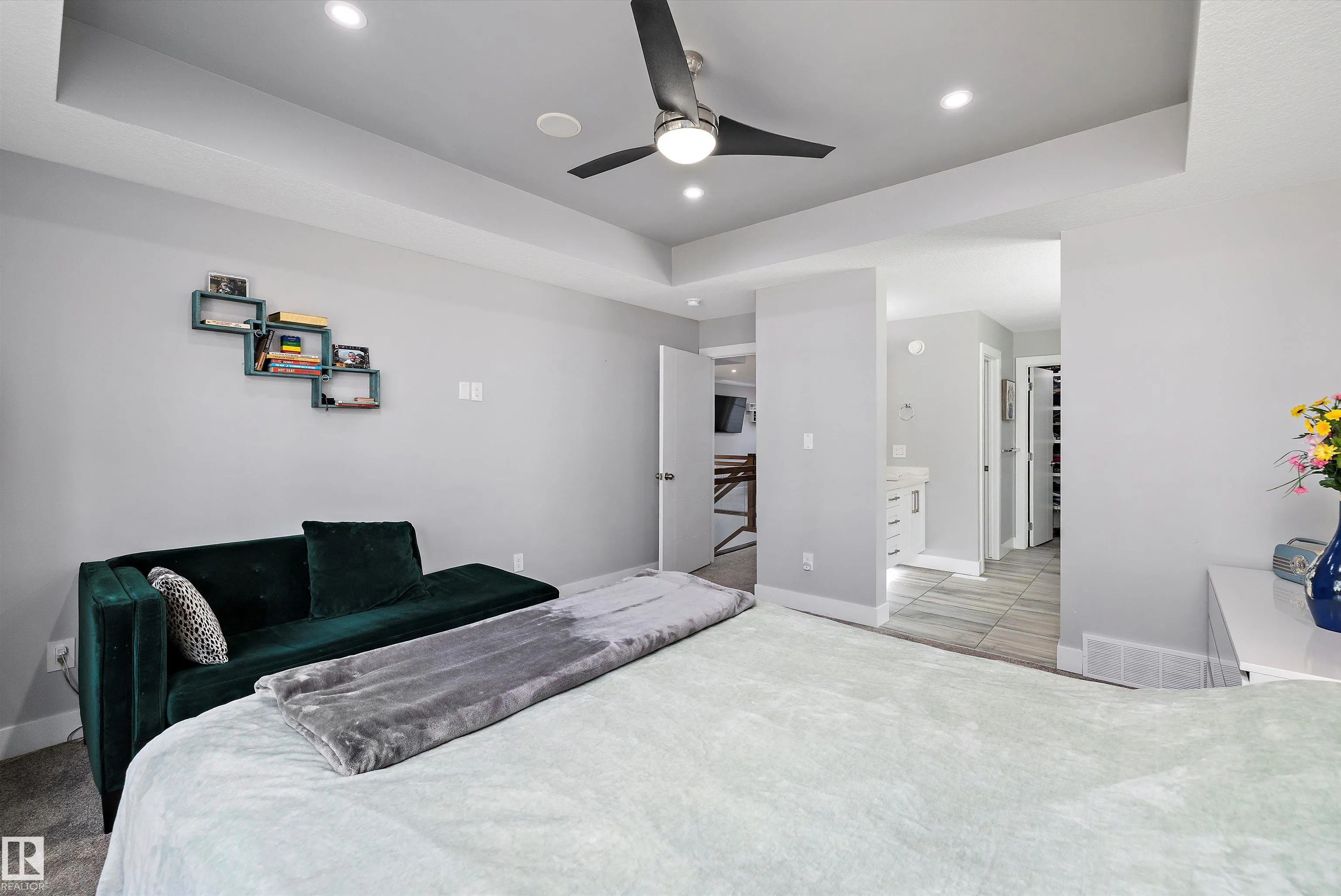 3380 CHICKADEE Drive