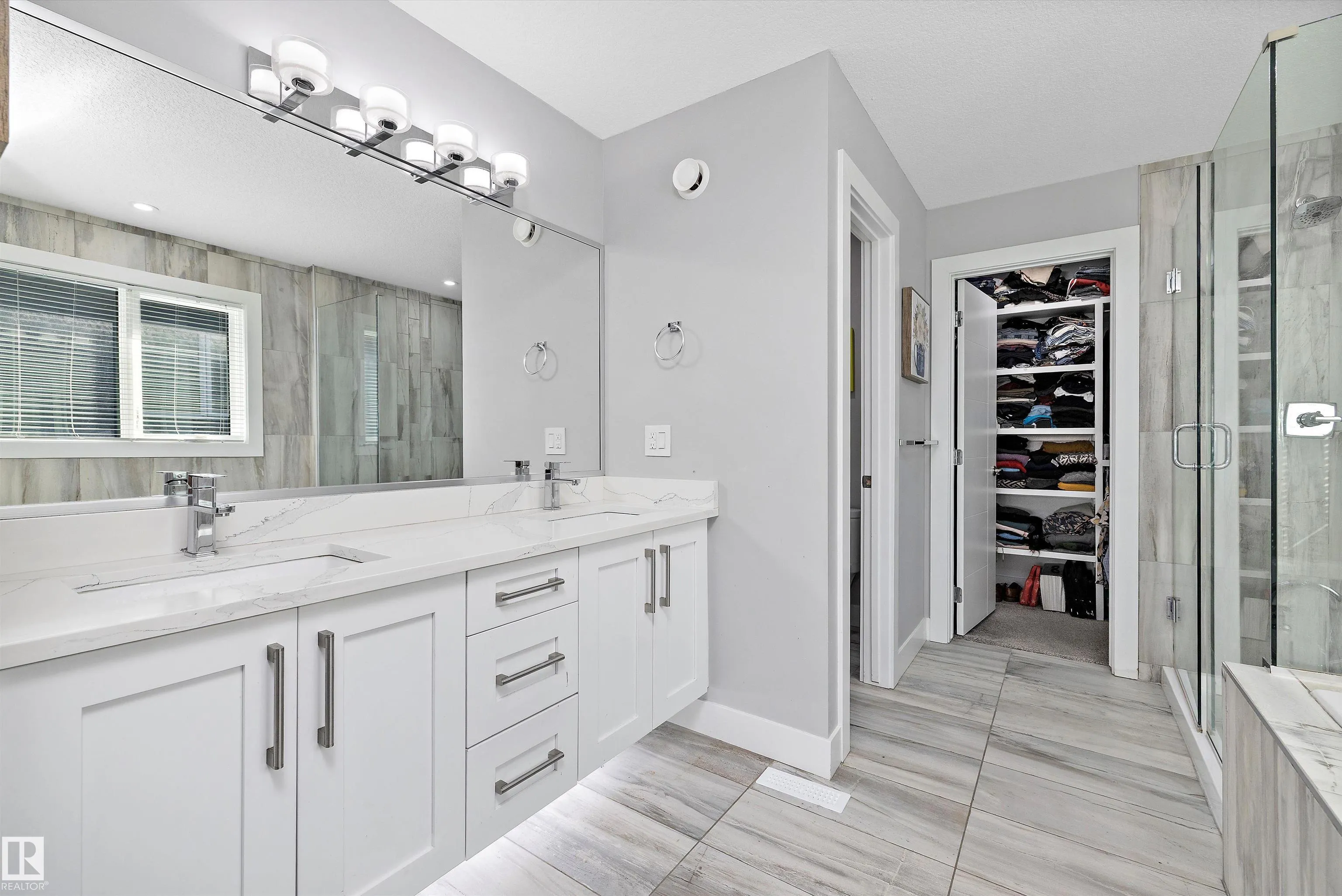 3380 CHICKADEE Drive