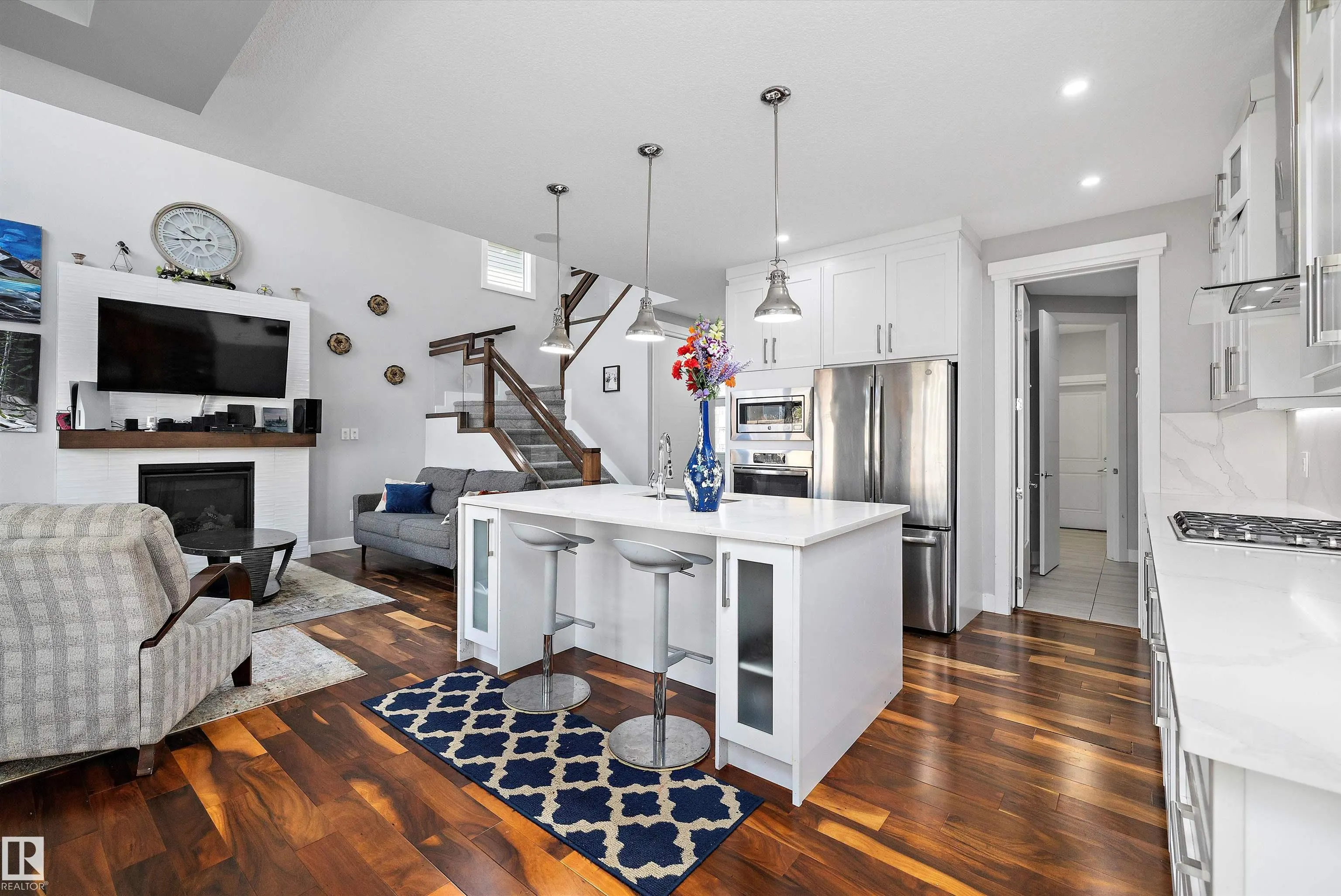 3380 CHICKADEE Drive