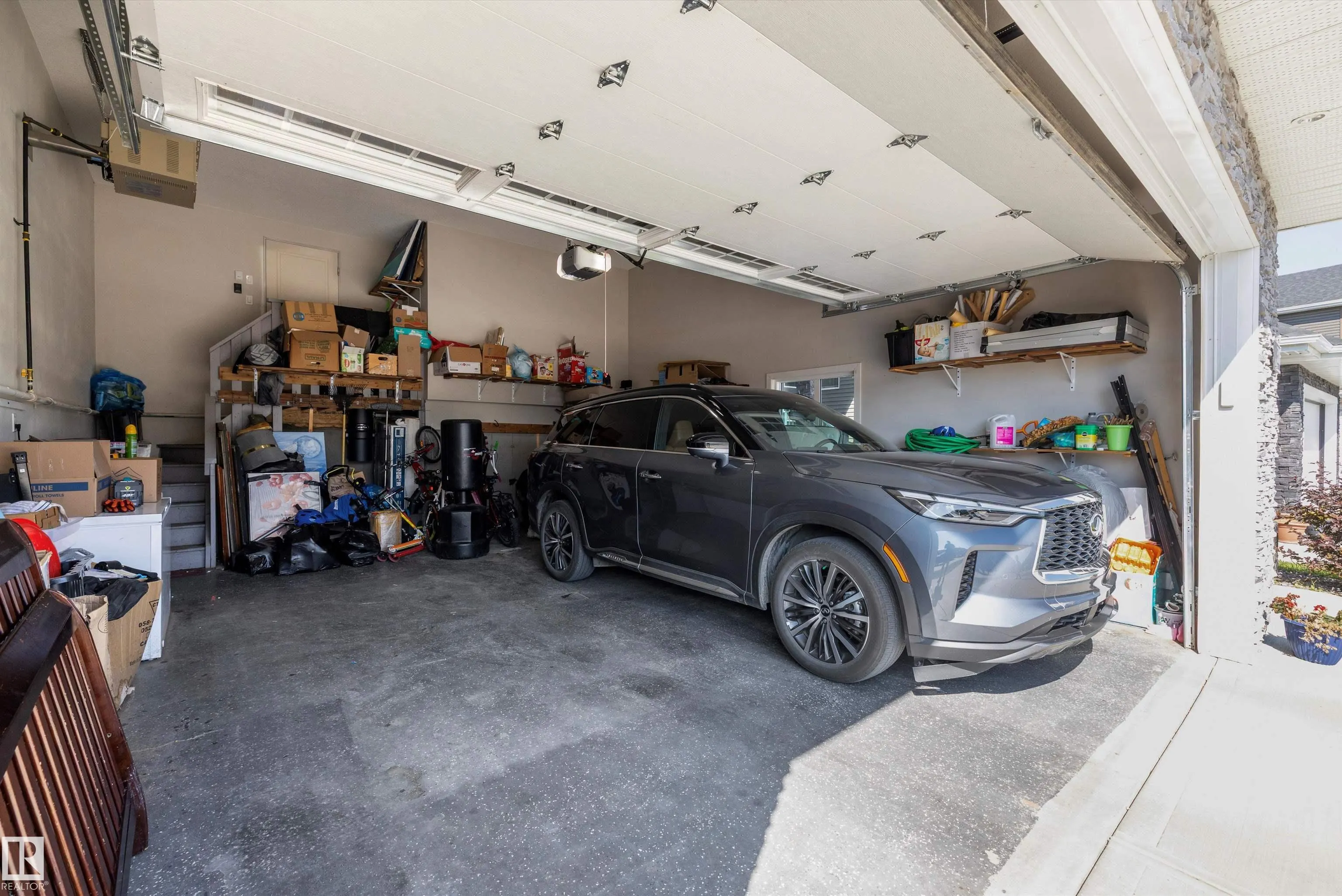 3380 CHICKADEE Drive
