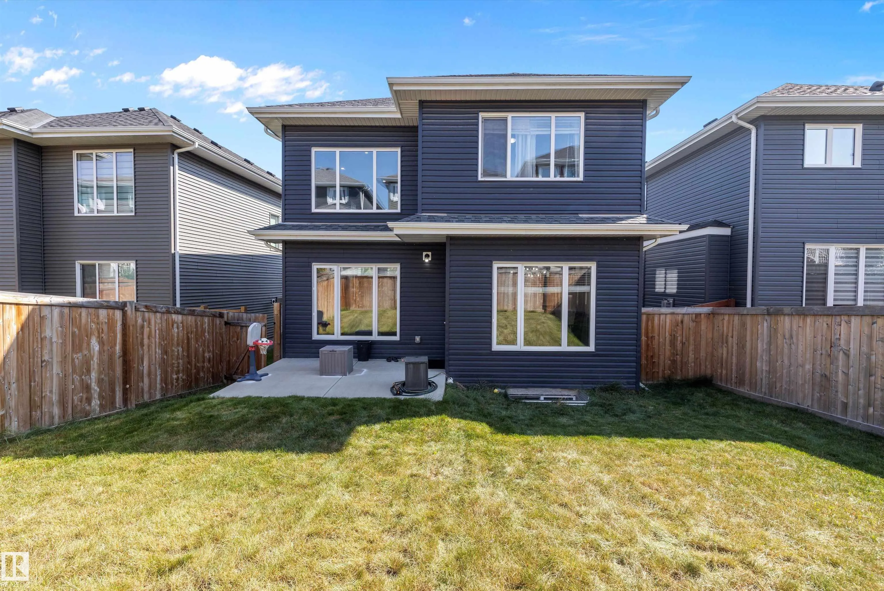 3380 CHICKADEE Drive