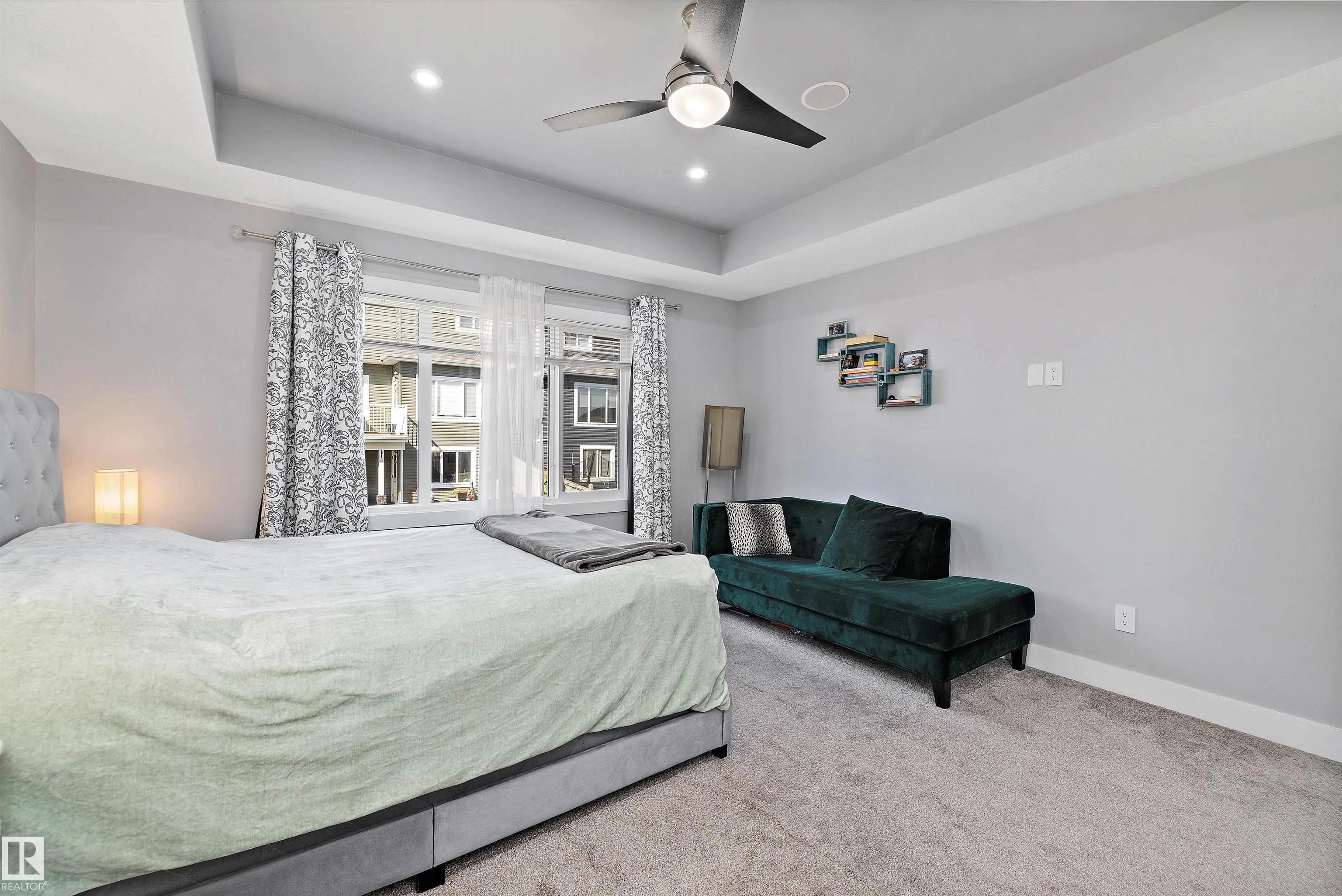 3380 CHICKADEE Drive