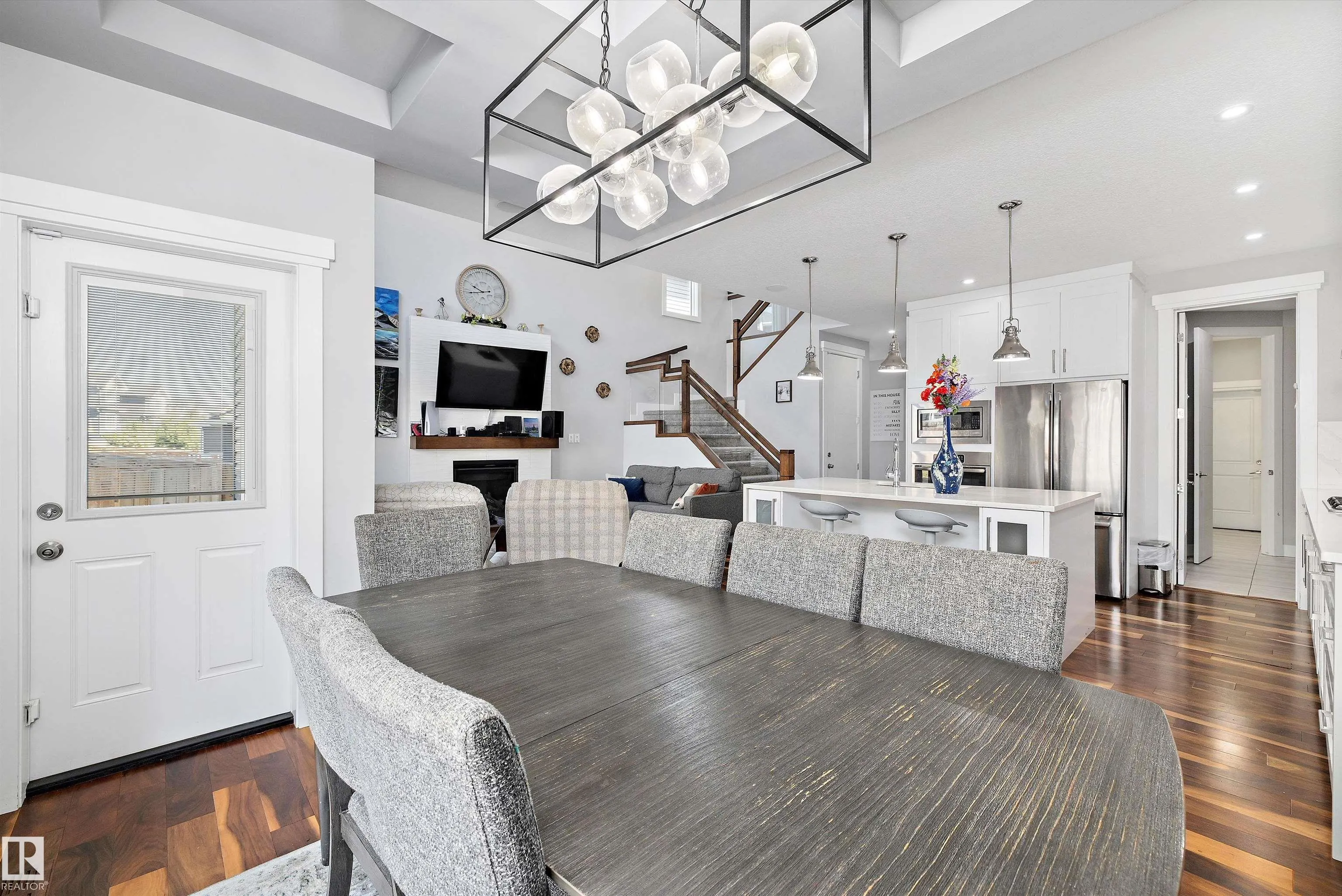 3380 CHICKADEE Drive