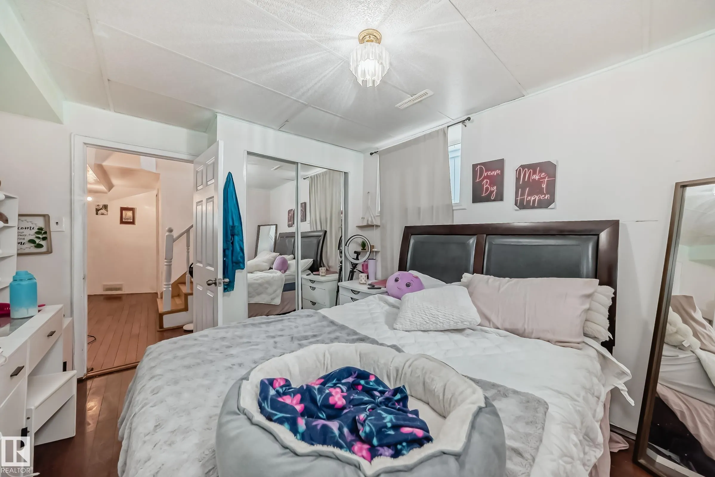13111 65 Street