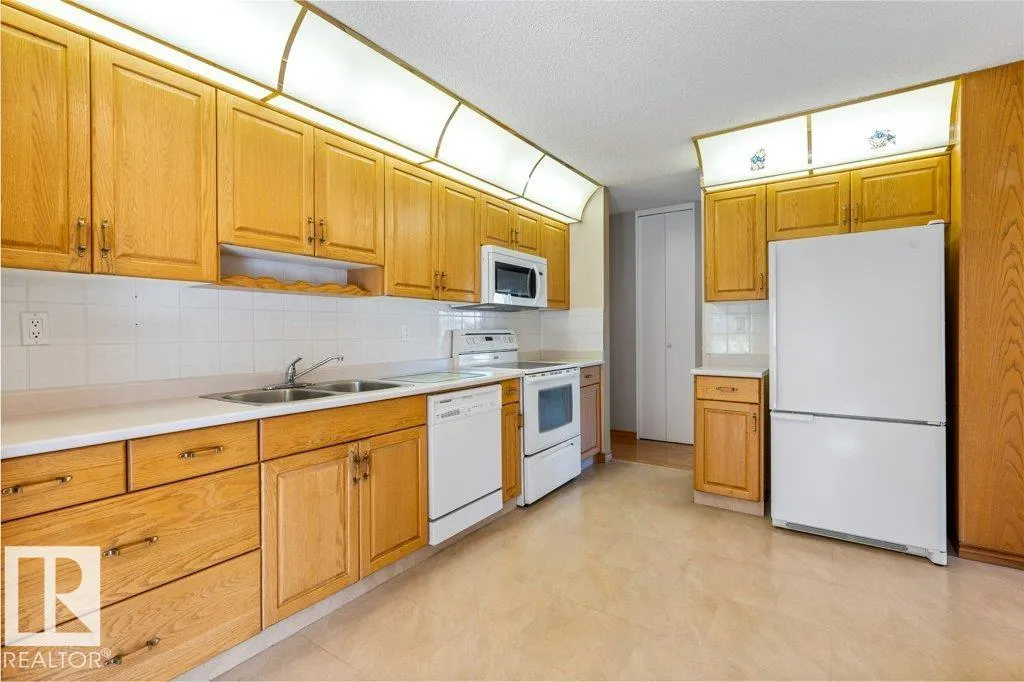 11 SAGE Court