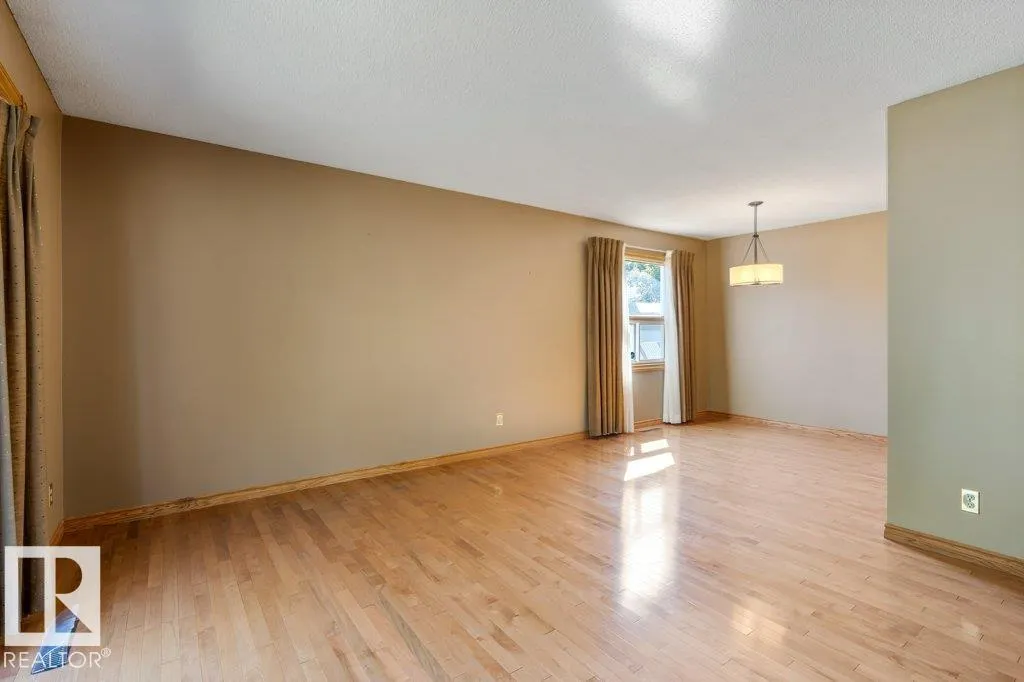 11 SAGE Court