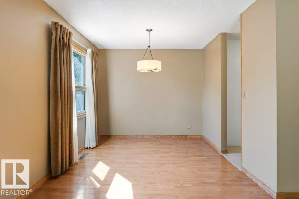 11 SAGE Court