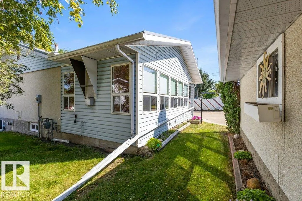 11 SAGE Court