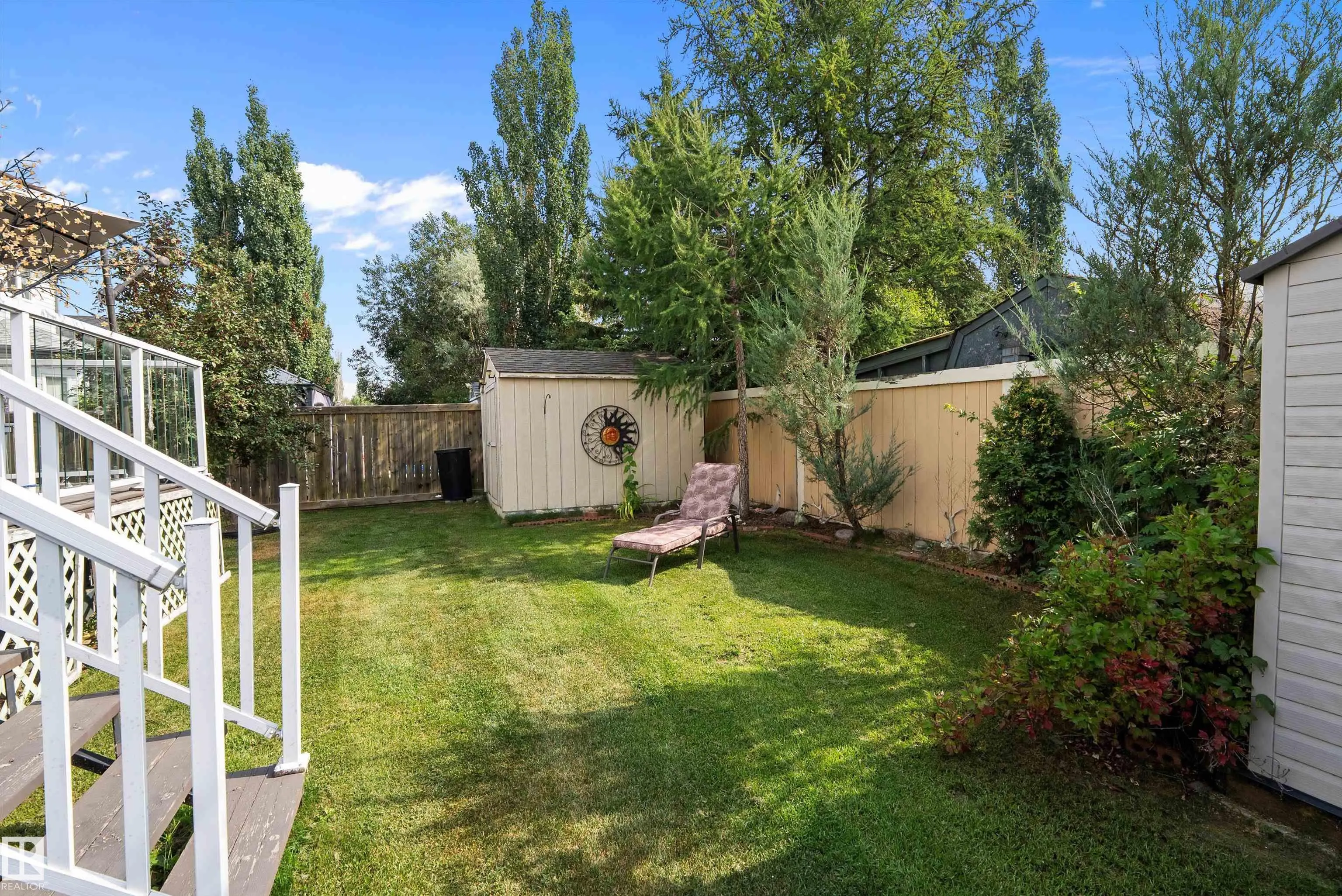 9 ASHGROVE Drive
