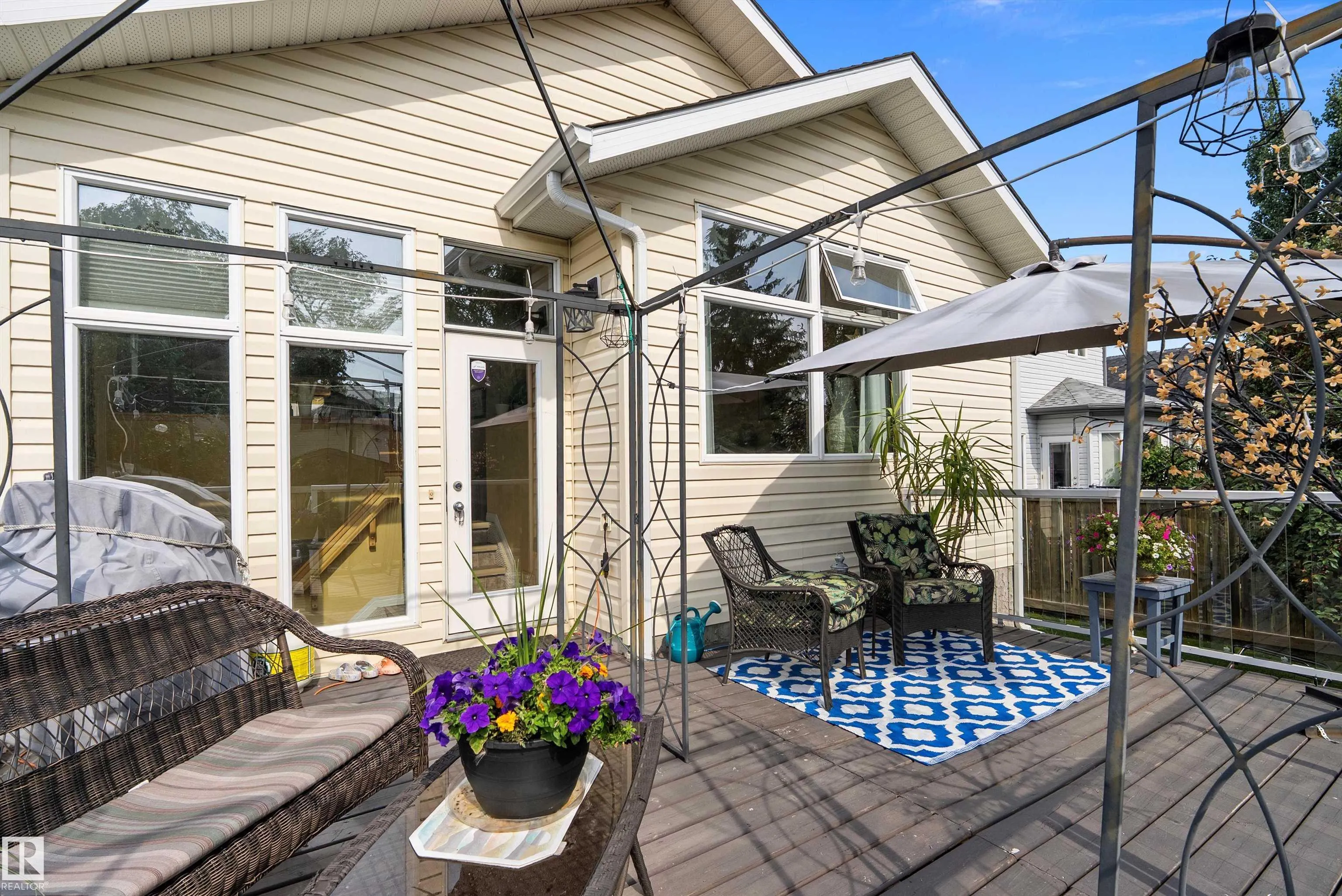 9 ASHGROVE Drive