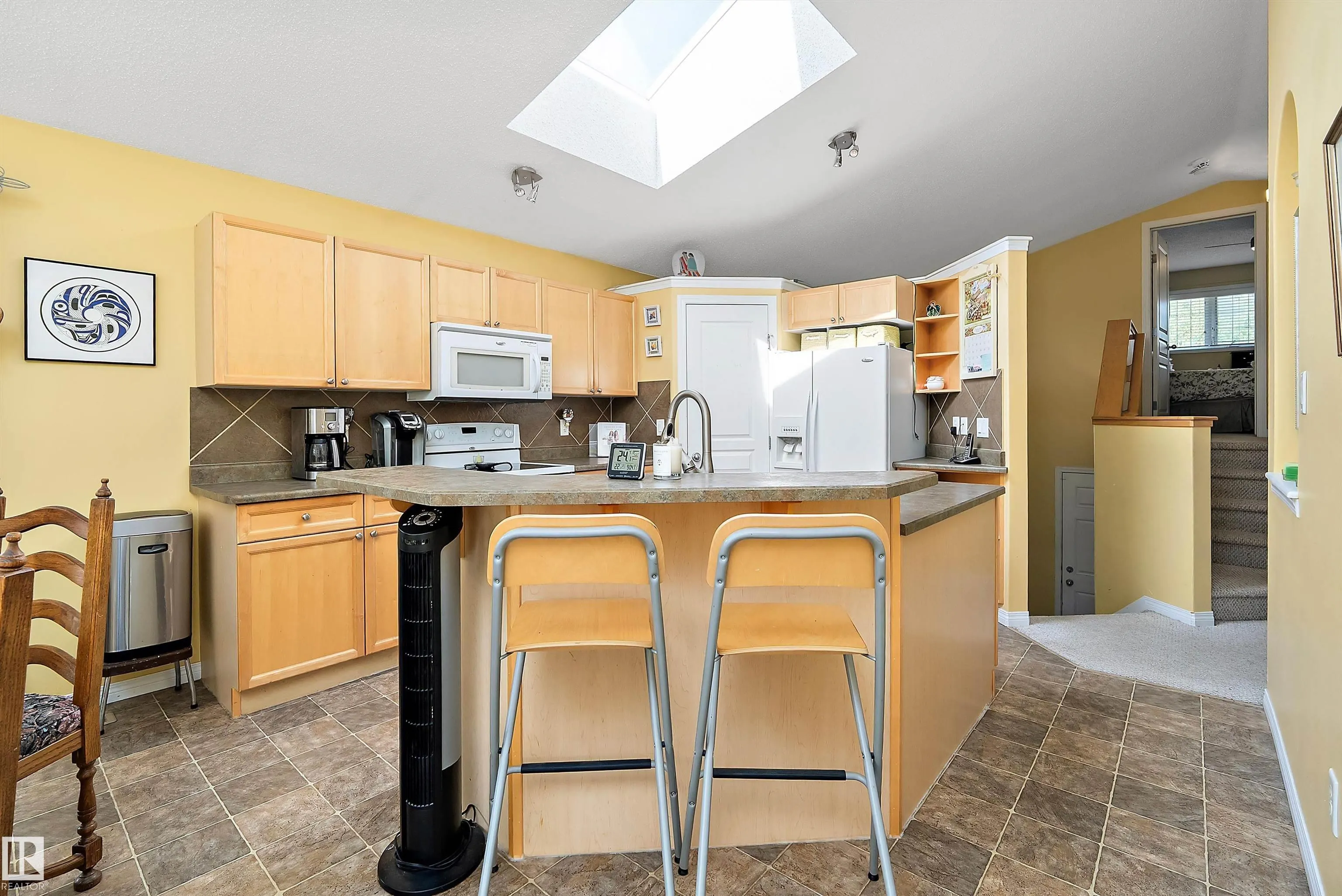 9 ASHGROVE Drive