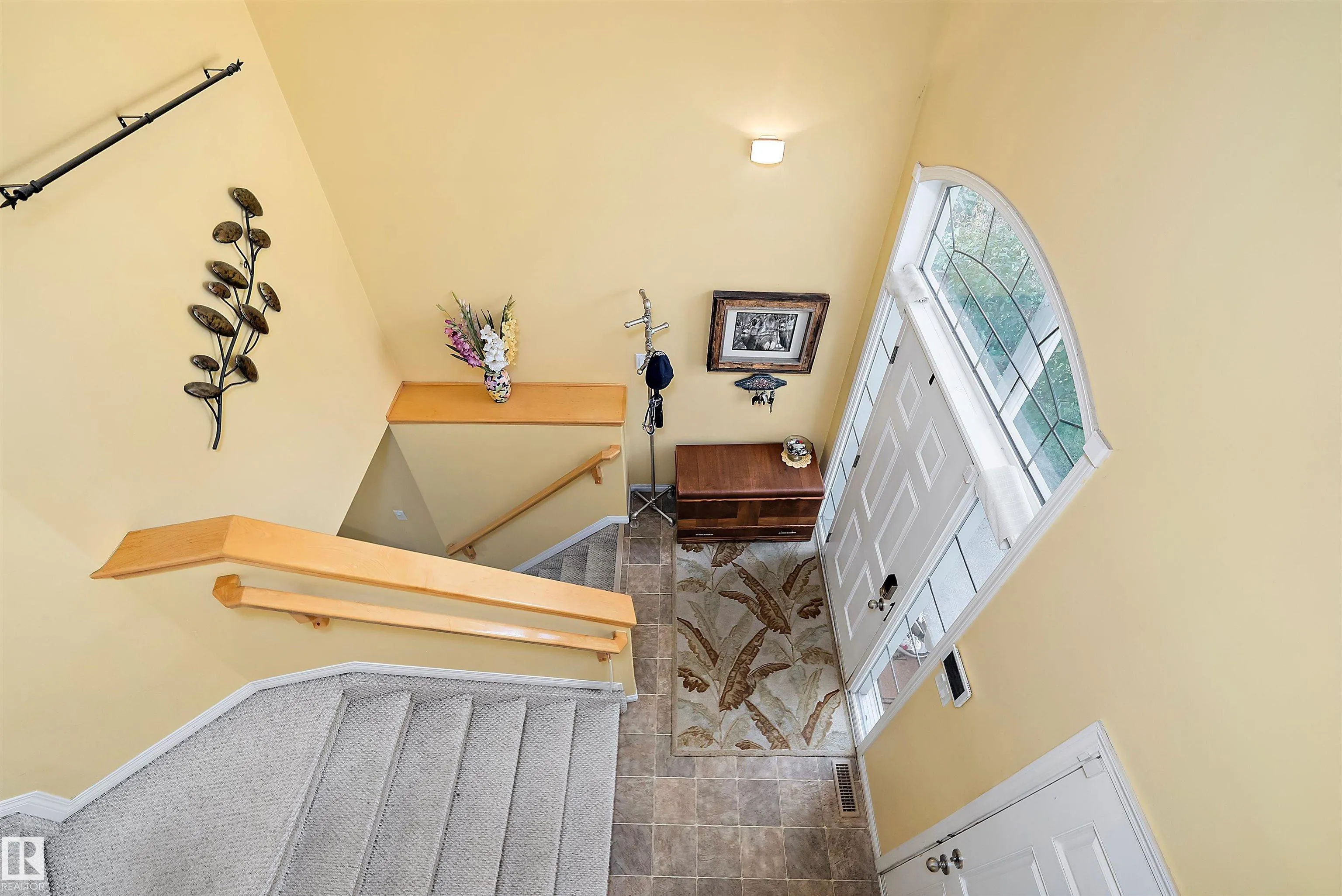 9 ASHGROVE Drive