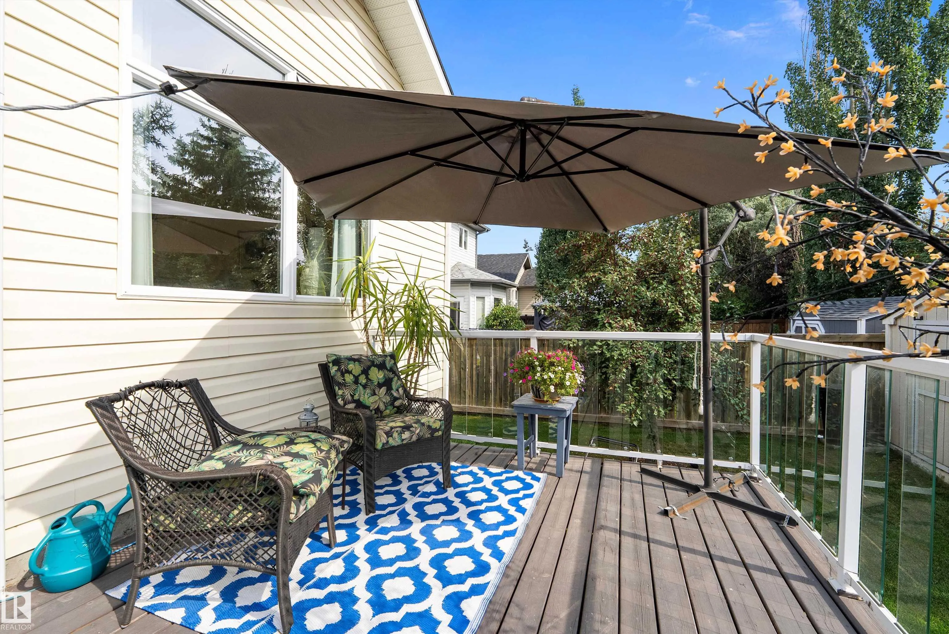 9 ASHGROVE Drive