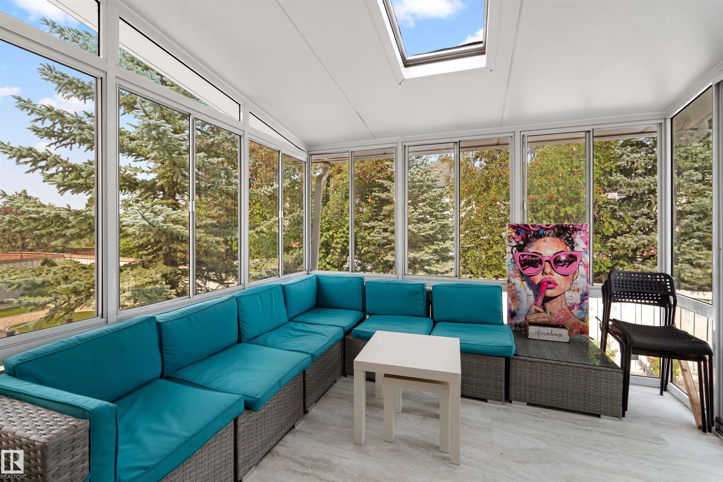 333 DECHENE Way