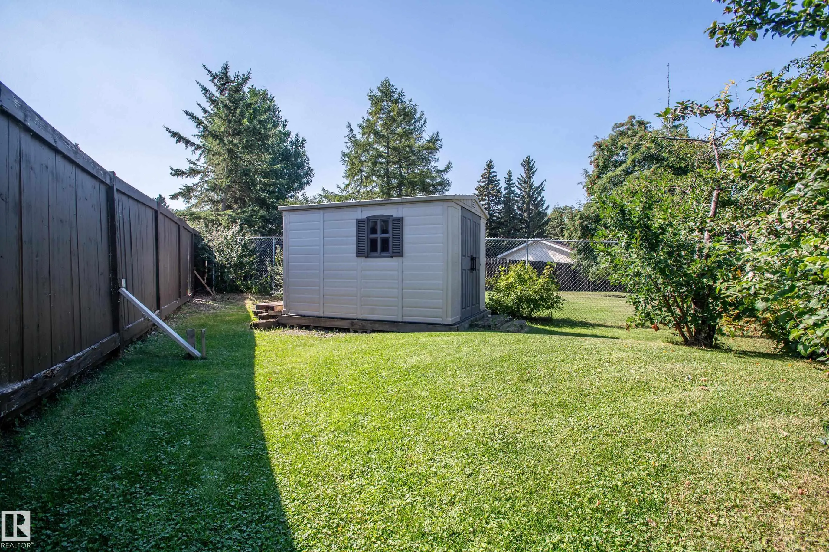 203 KINGFISHER Bay