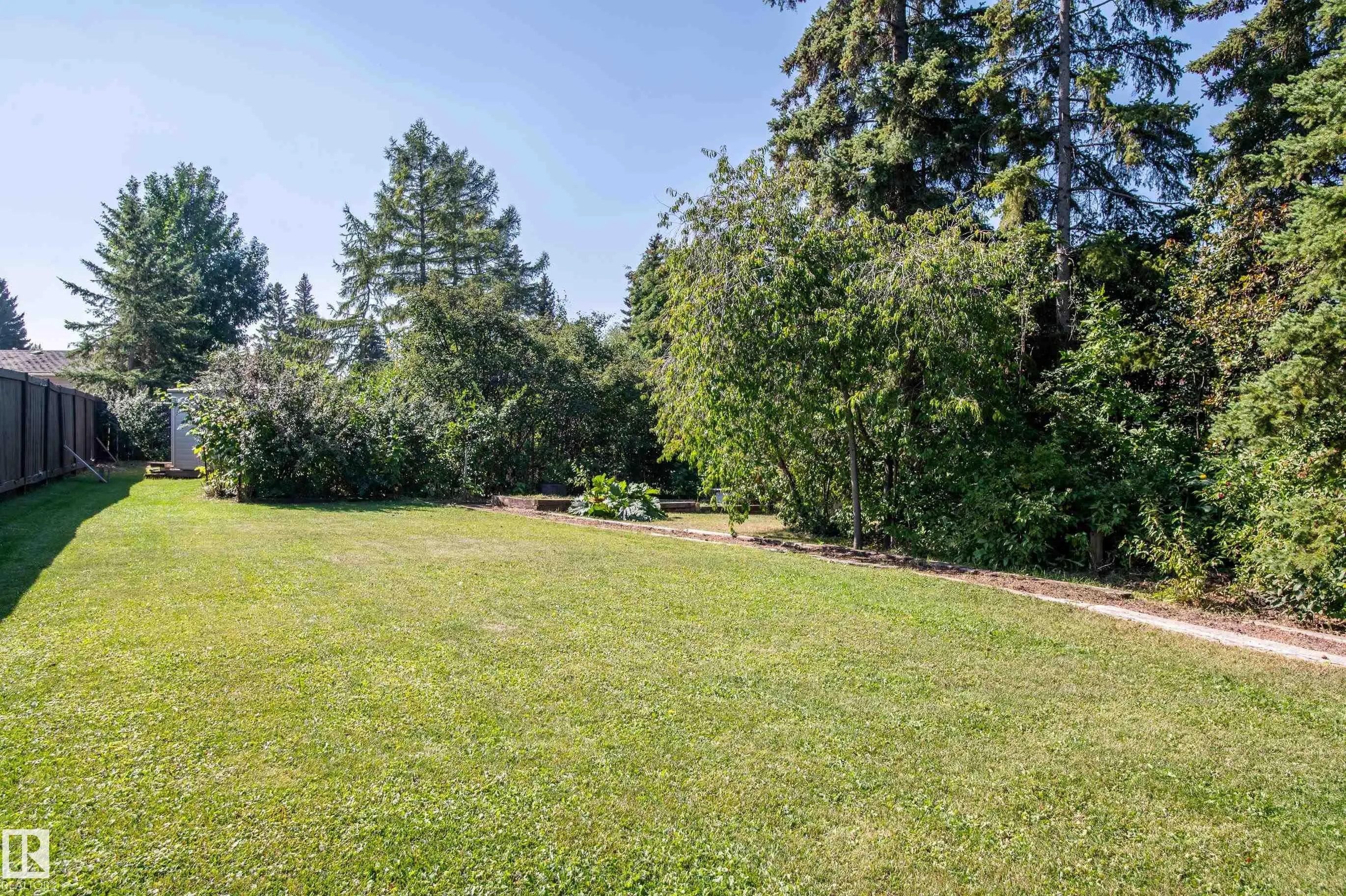 203 KINGFISHER Bay