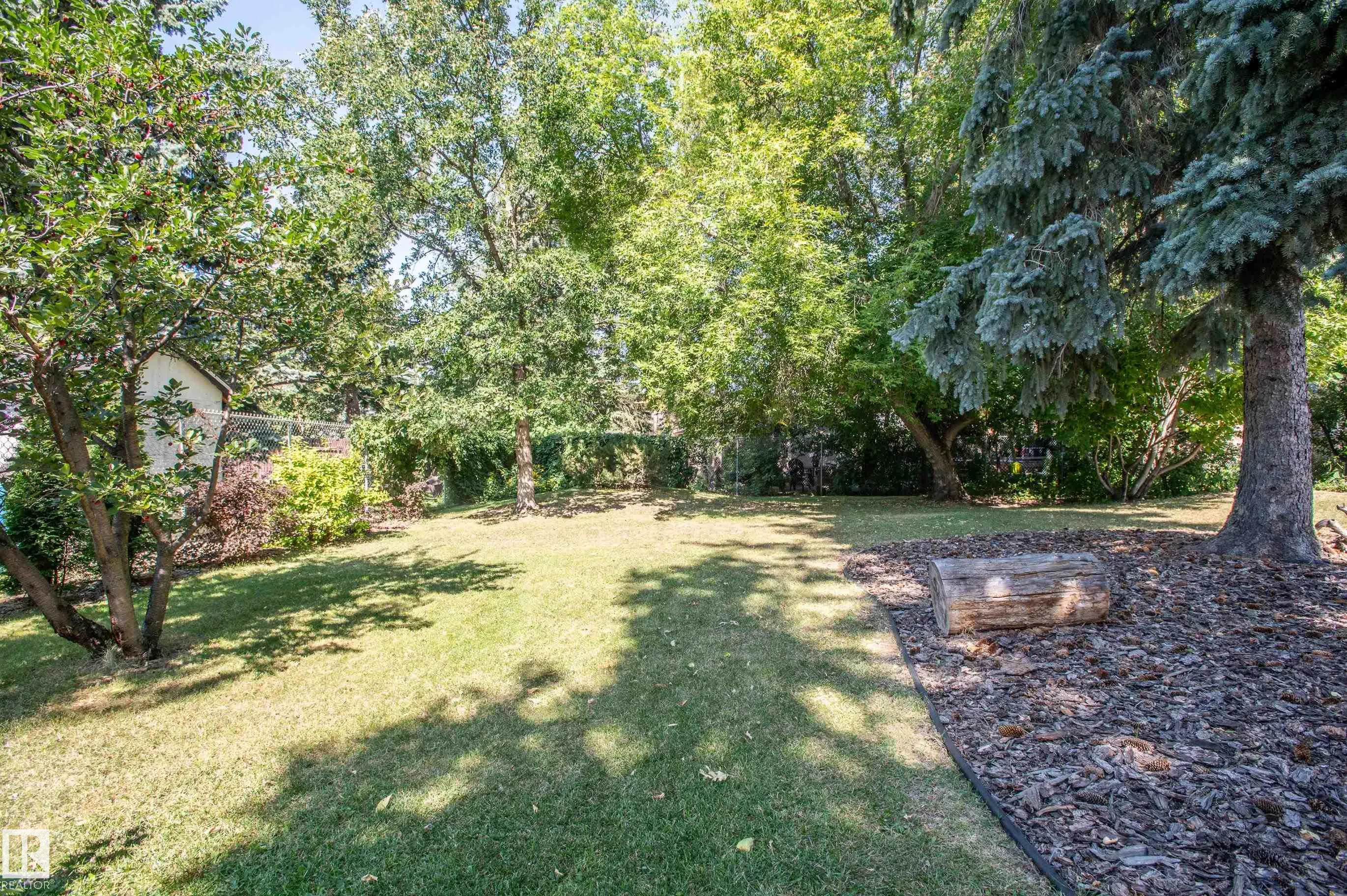 203 KINGFISHER Bay