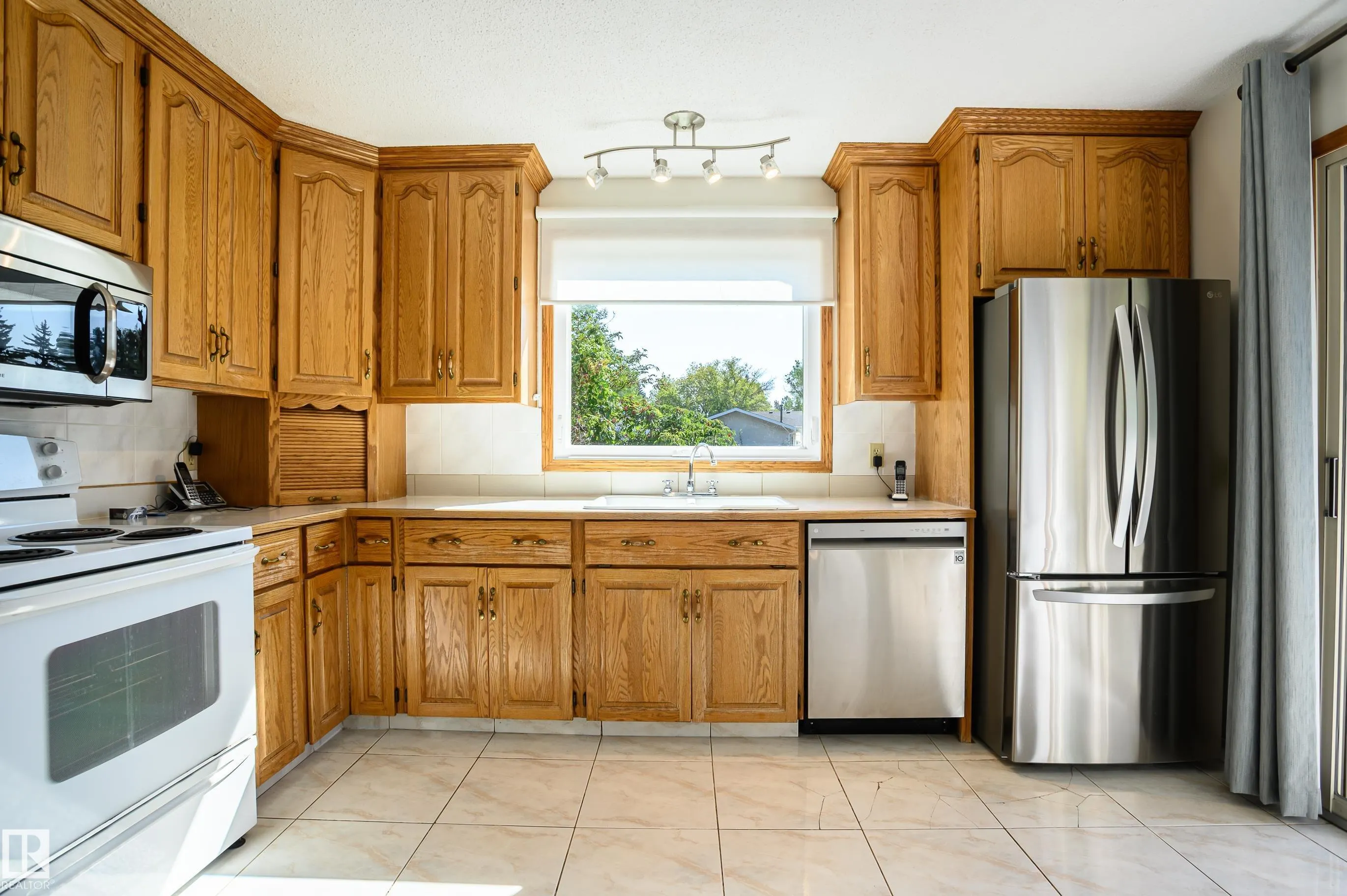 203 KINGFISHER Bay