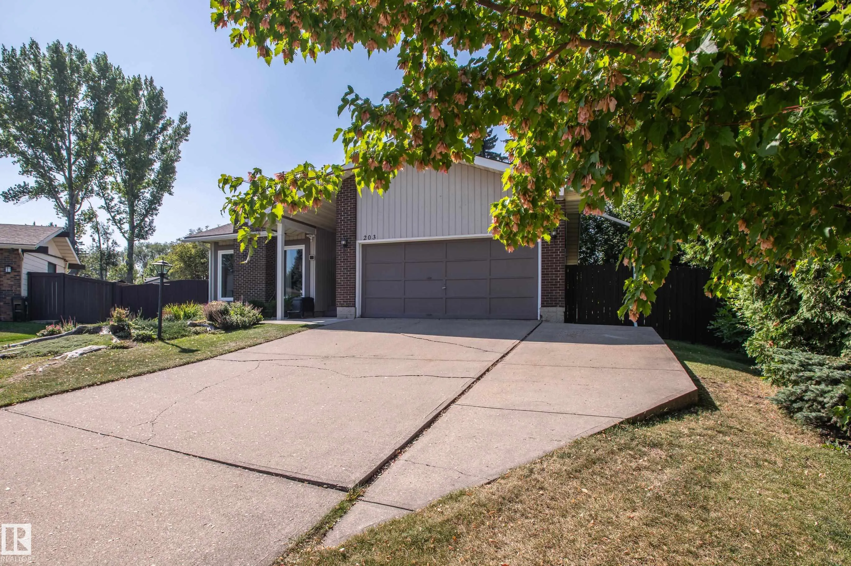 203 KINGFISHER Bay