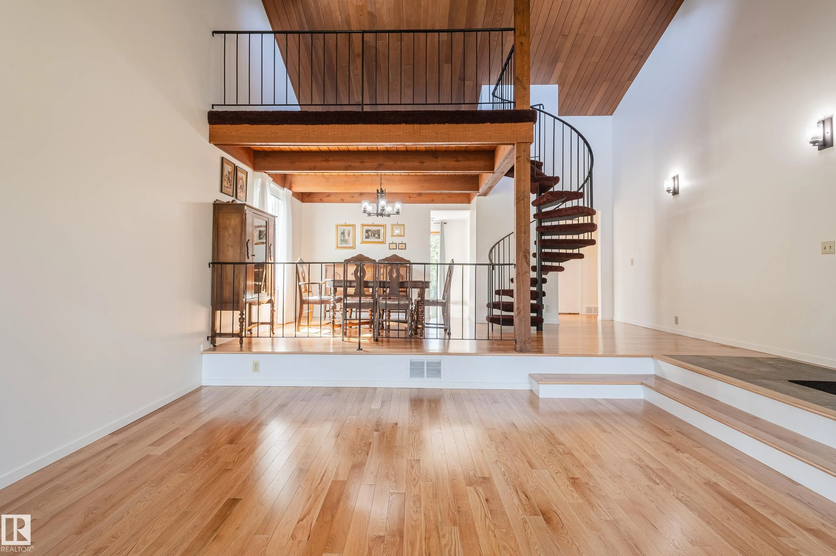 203 KINGFISHER Bay