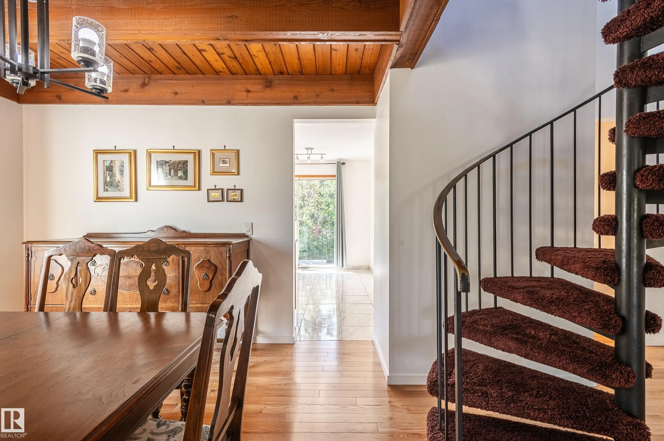 203 KINGFISHER Bay