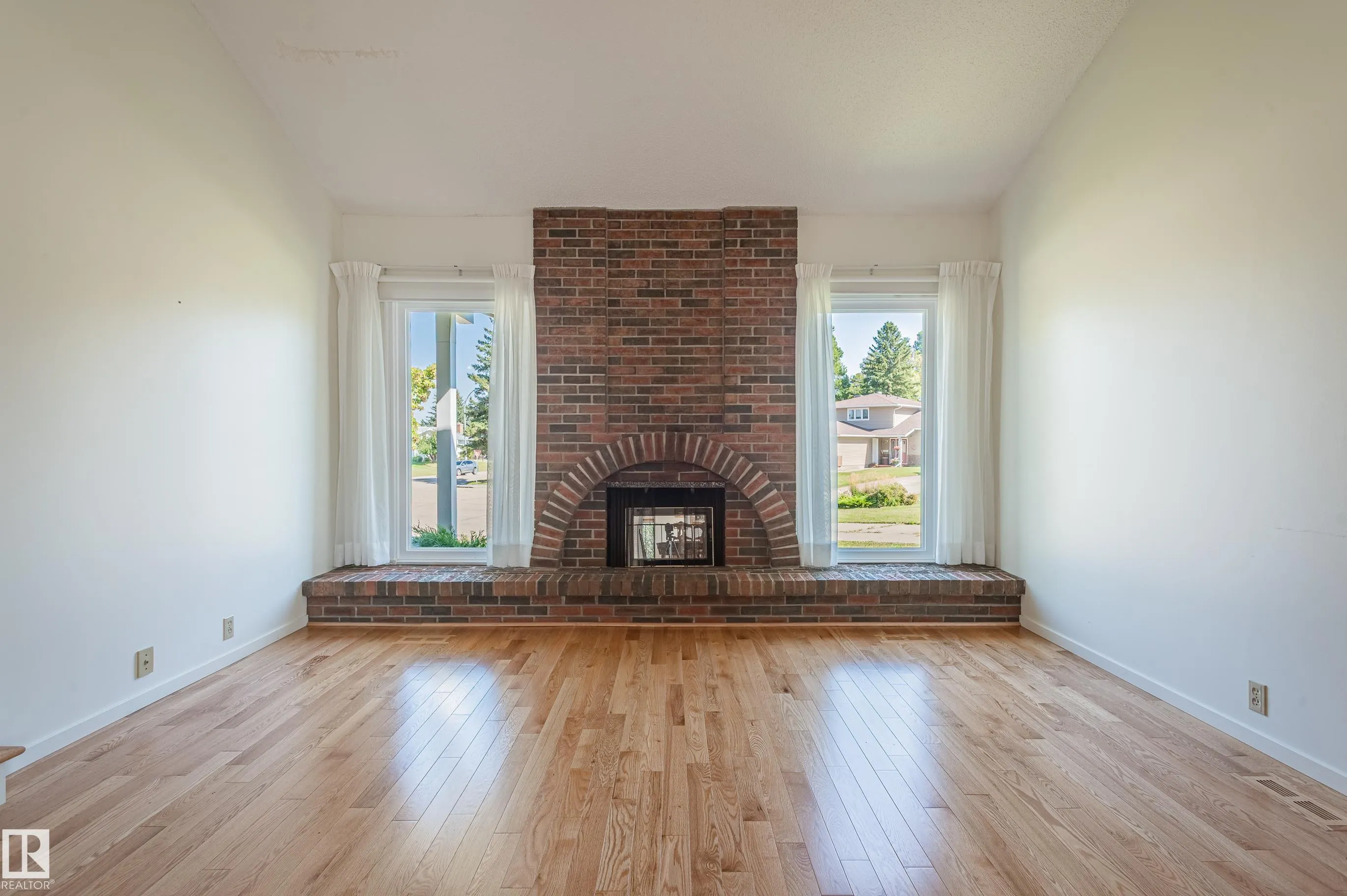 203 KINGFISHER Bay