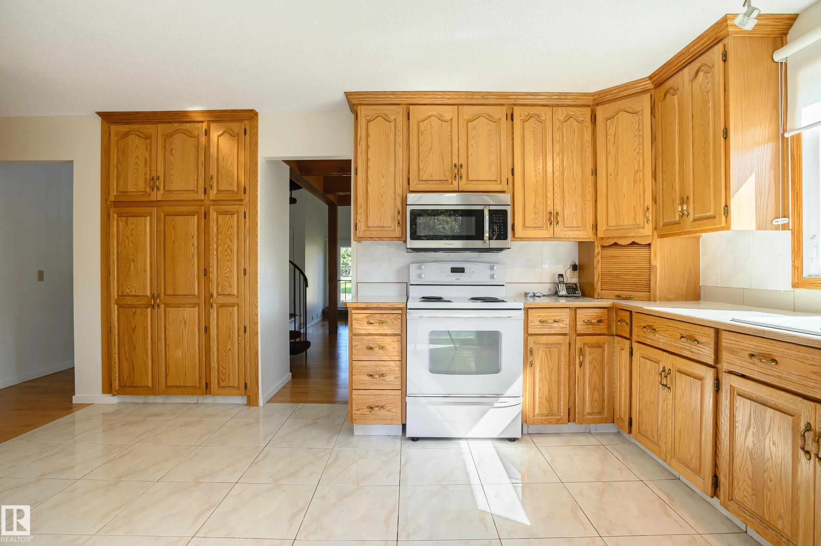 203 KINGFISHER Bay
