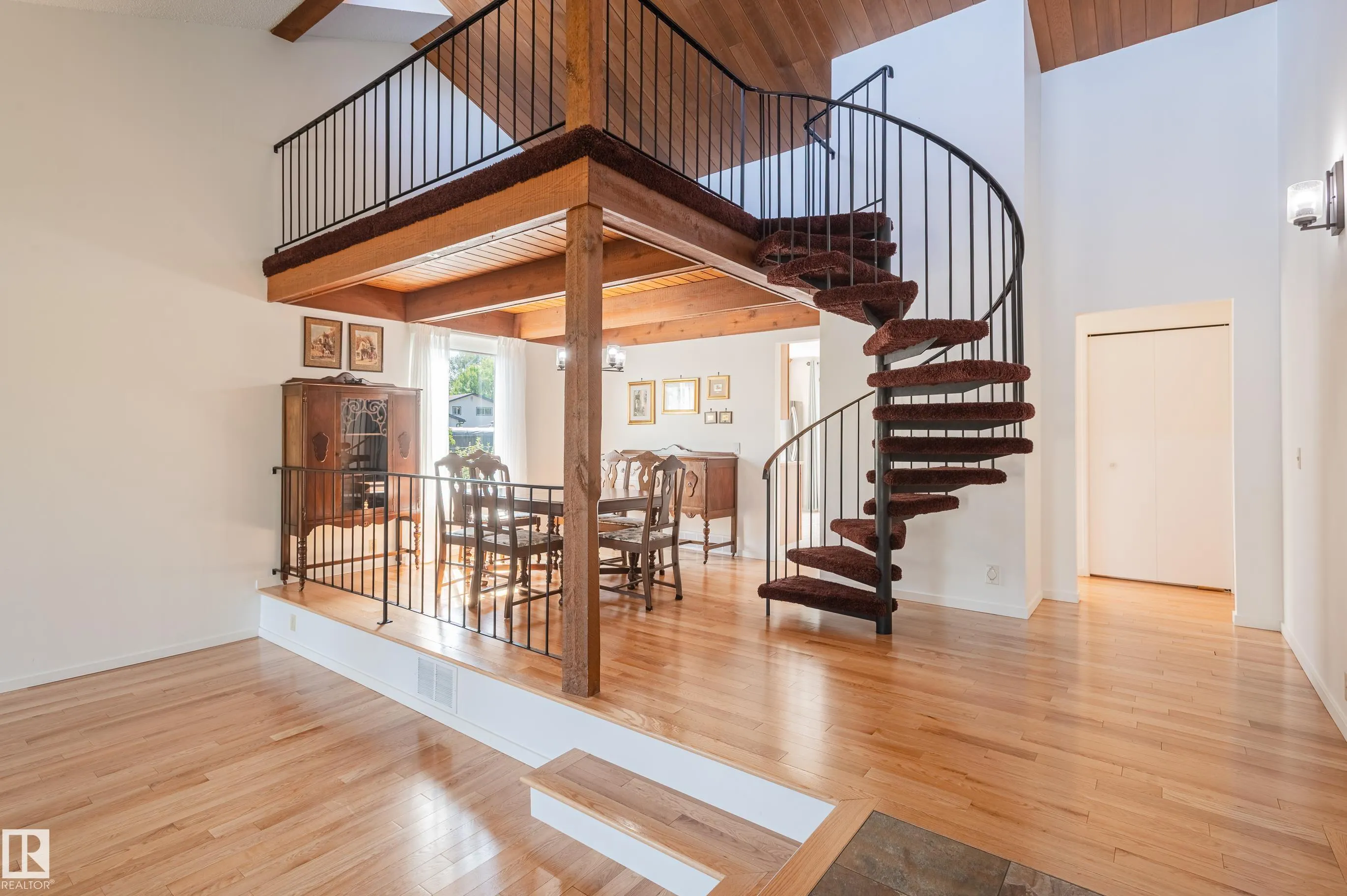 203 KINGFISHER Bay