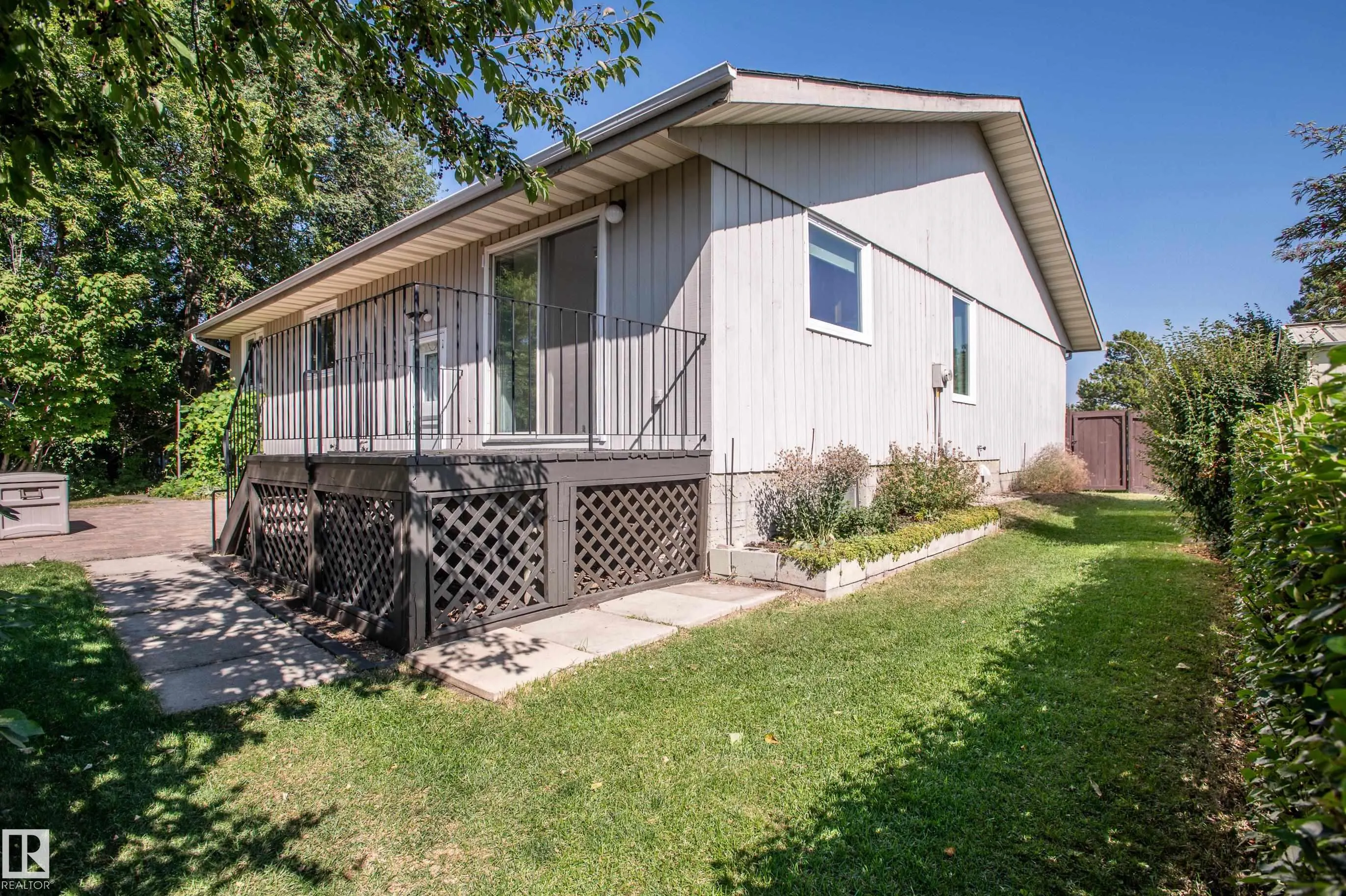 203 KINGFISHER Bay