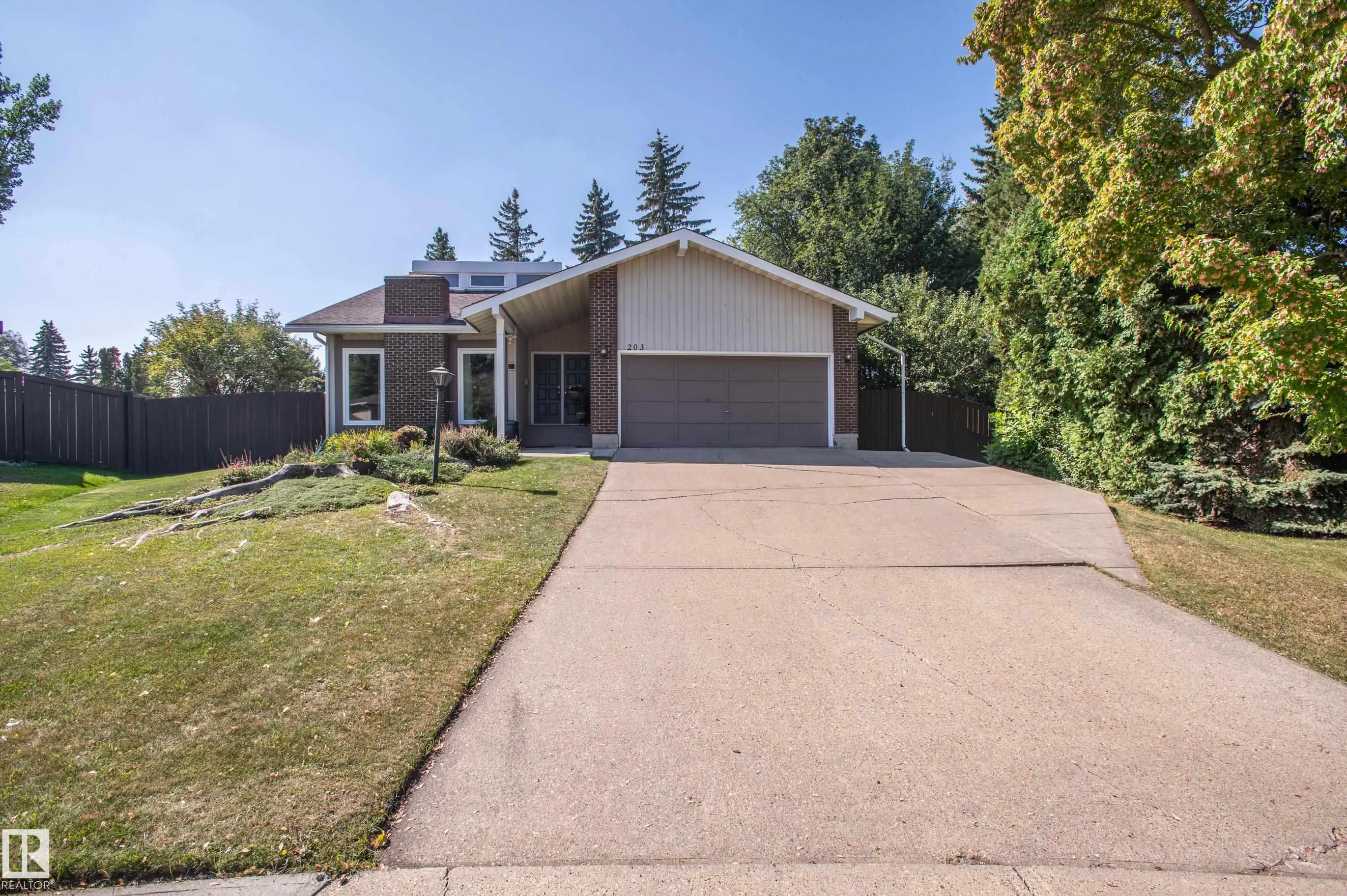 203 KINGFISHER Bay