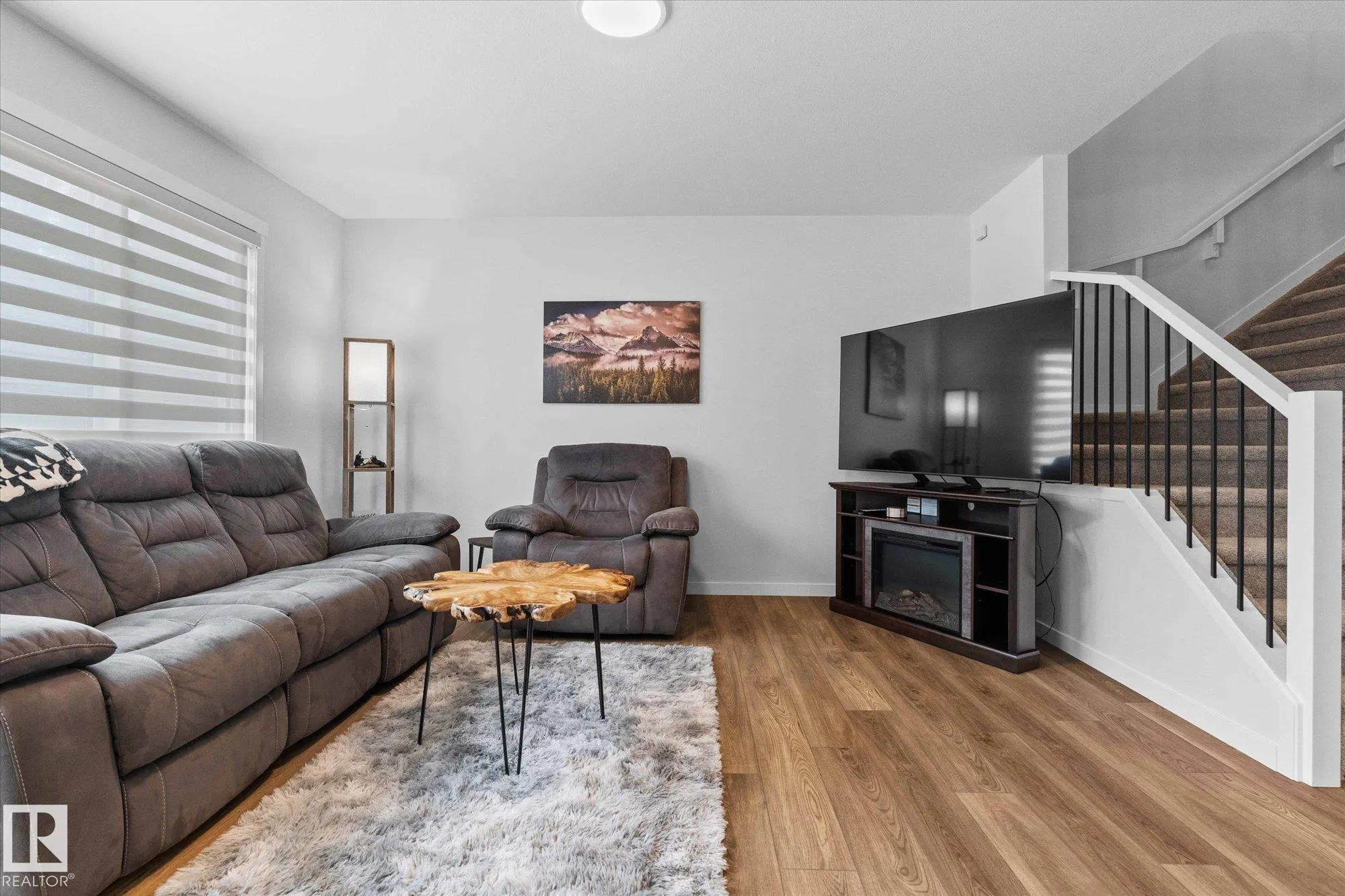 1727 WESTERRA Wynd