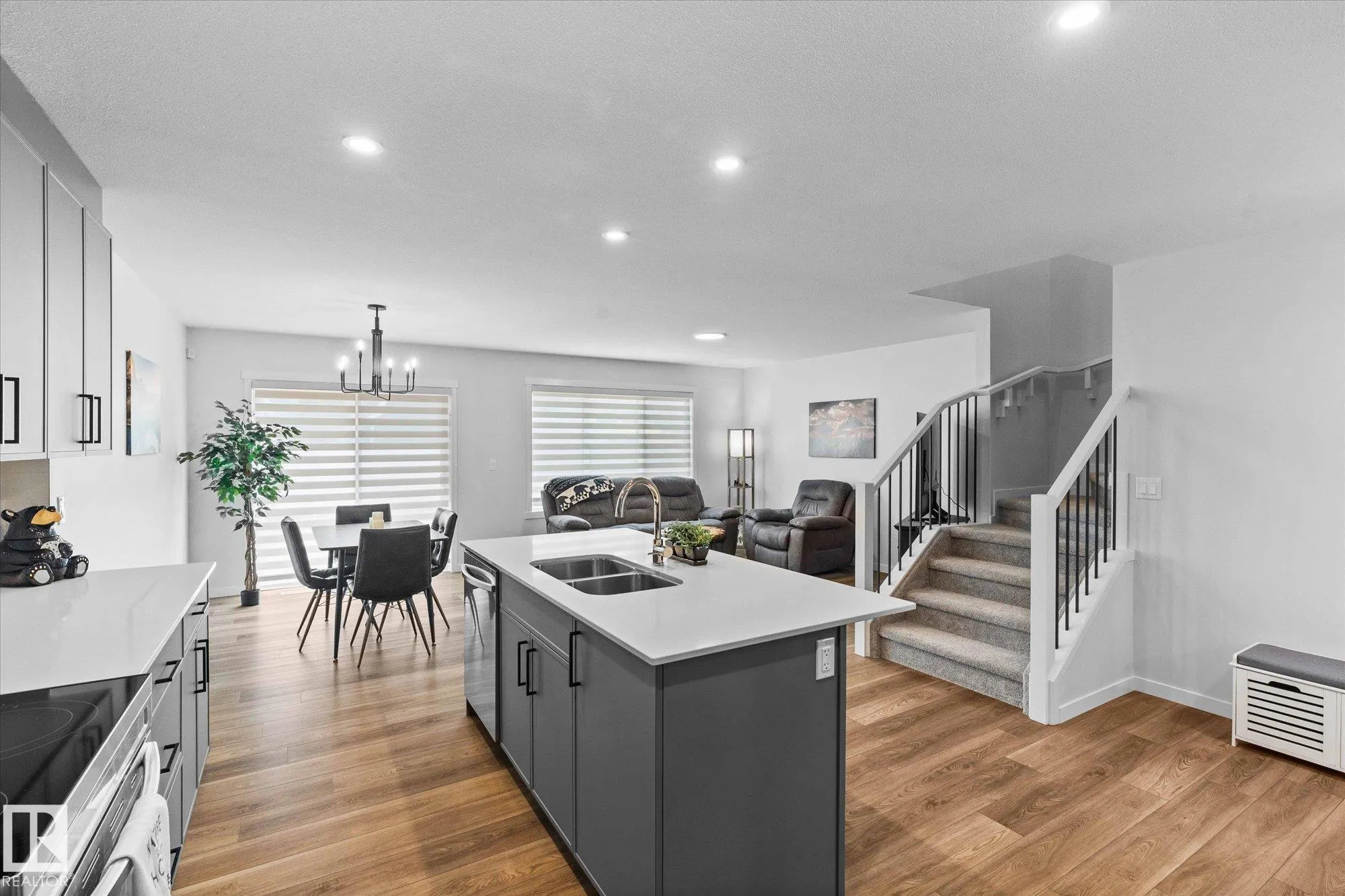 1727 WESTERRA Wynd