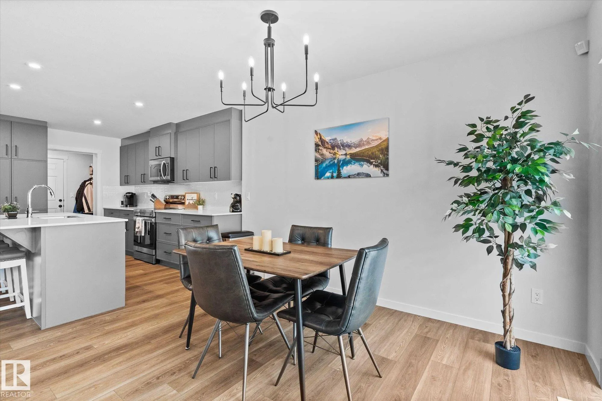1727 WESTERRA Wynd