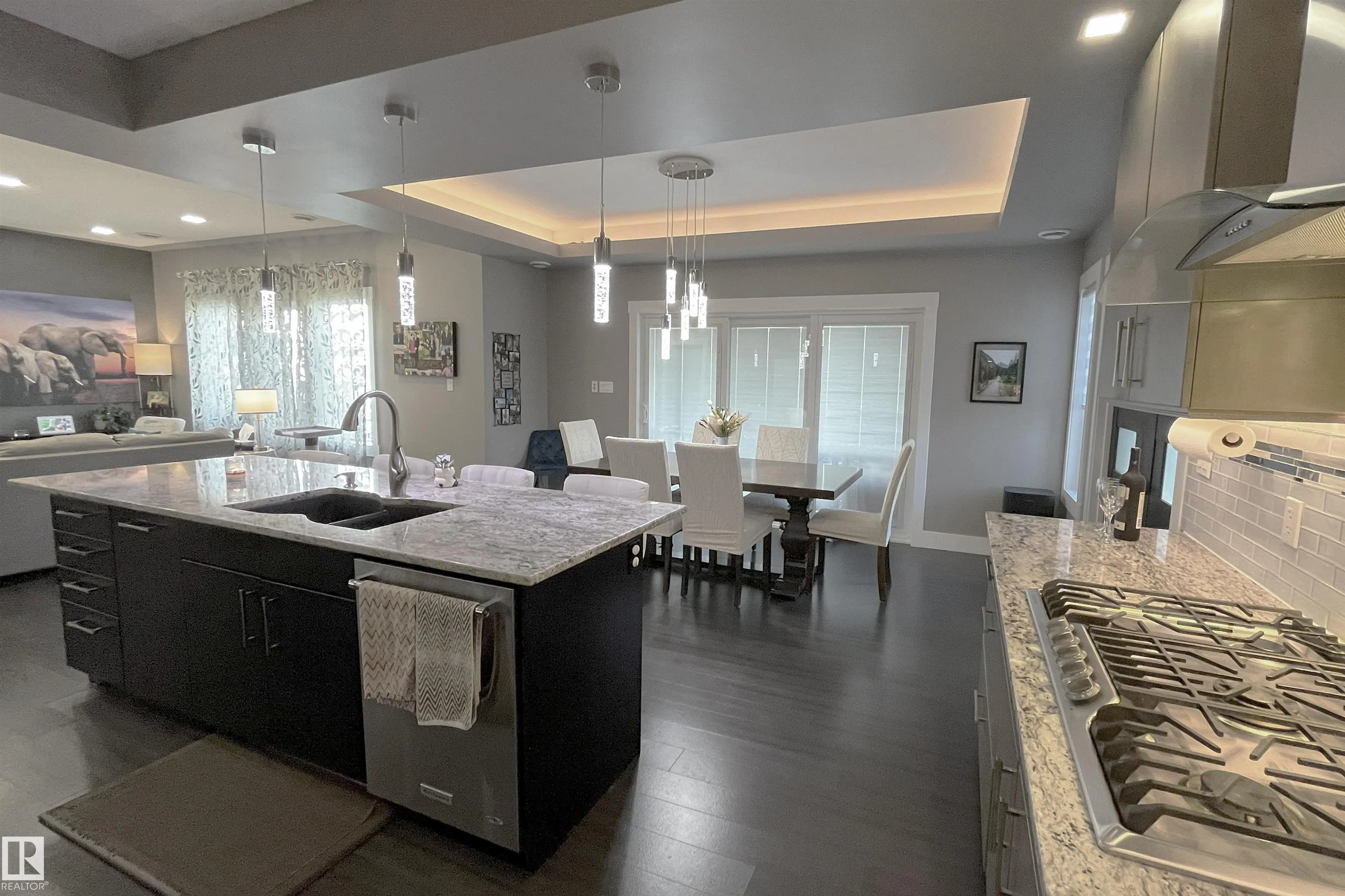 58 LAMPLIGHT Drive