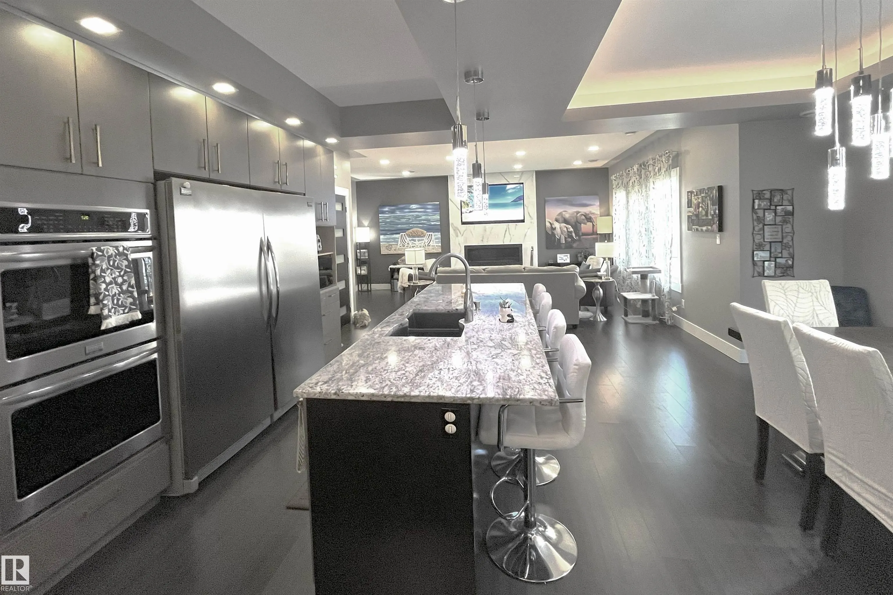 58 LAMPLIGHT Drive