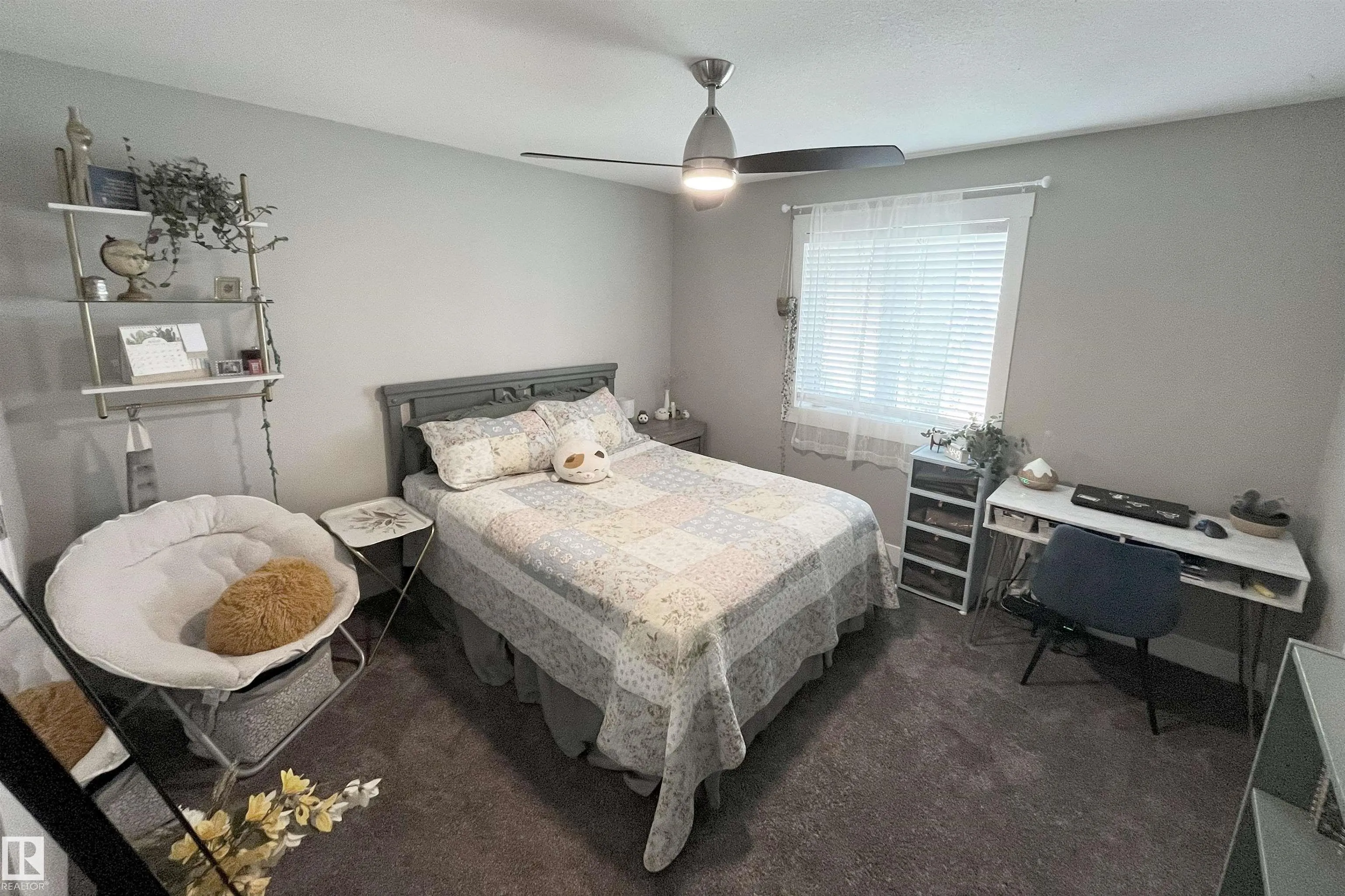 58 LAMPLIGHT Drive