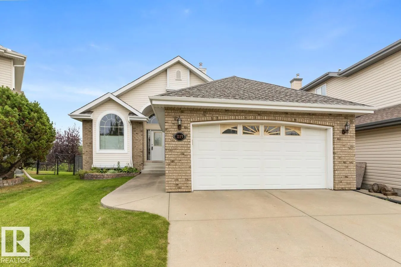 1113 HAYNES Close