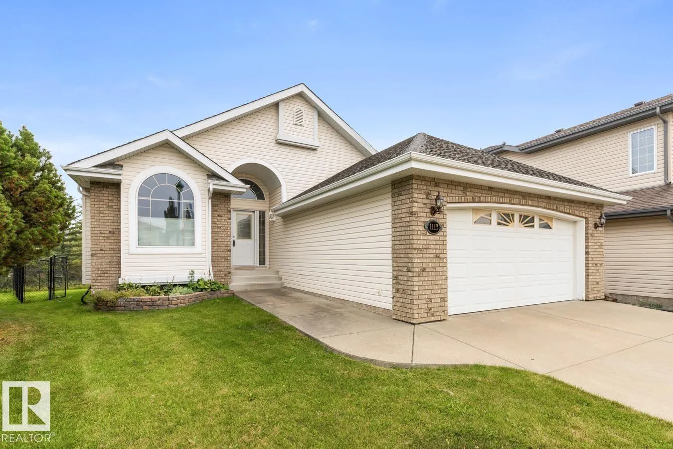 1113 HAYNES Close