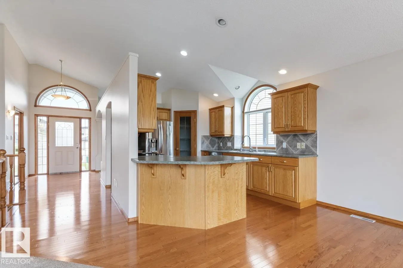 1113 HAYNES Close