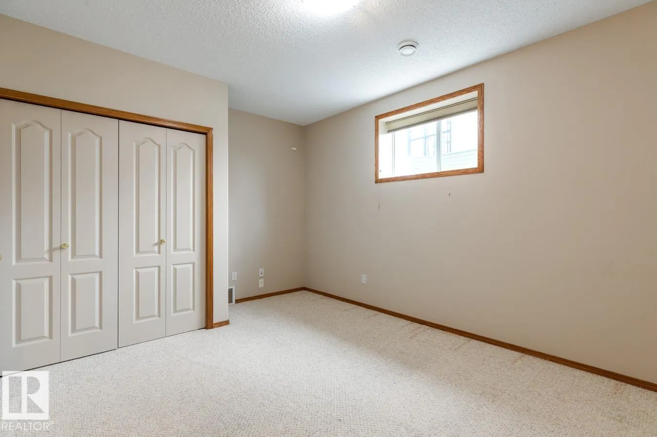 1113 HAYNES Close